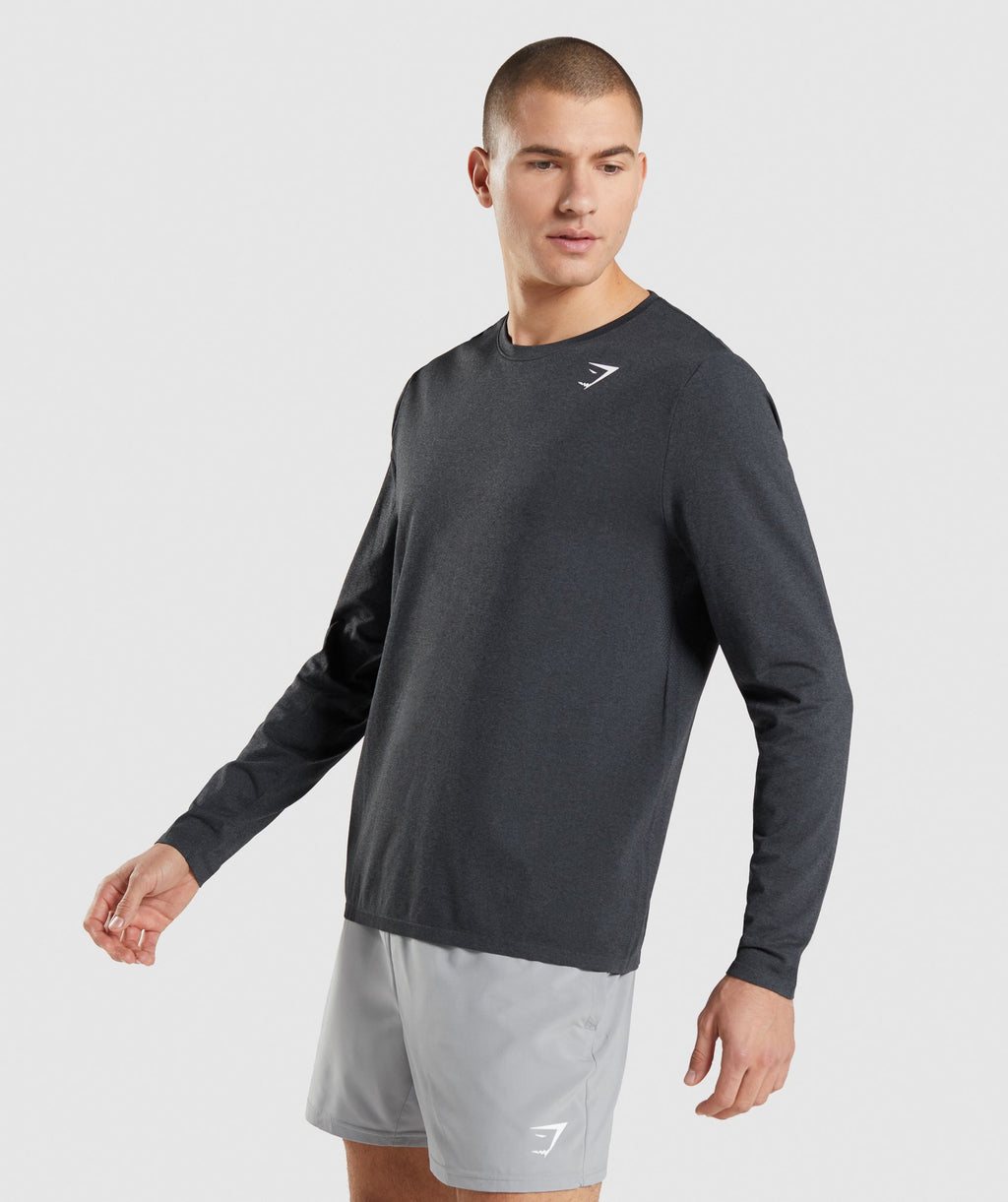 gymshark-arrival-seamless-long-sleeve-t-shirt-black-marl-aw21