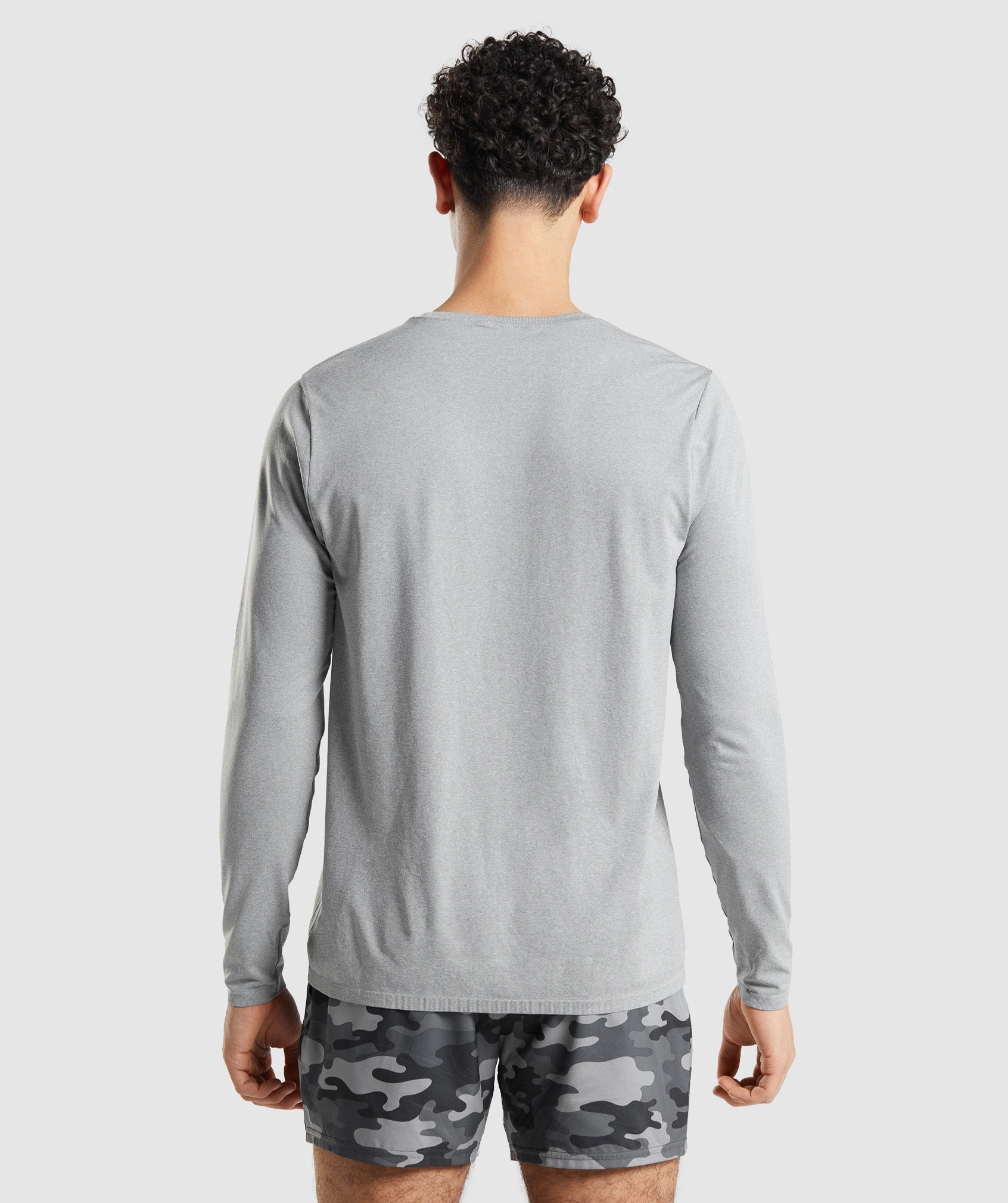 gymshark-arrival-seamless-long-sleeve-t-shirt-grey-aw21