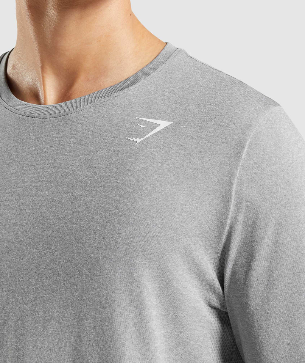 gymshark-arrival-seamless-long-sleeve-t-shirt-grey-aw21