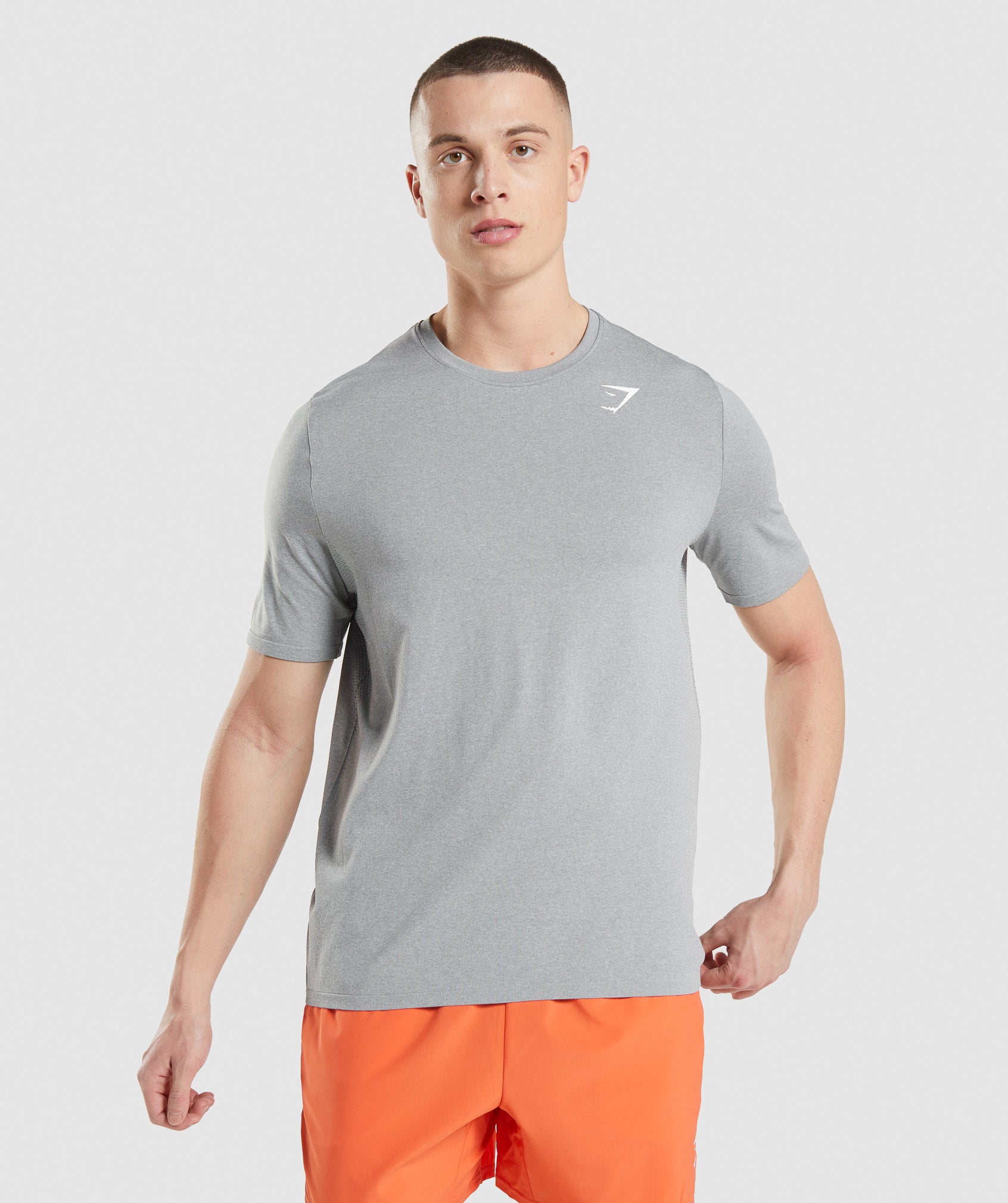 gymshark-arrival-seamless-t-shirt-grey-aw21
