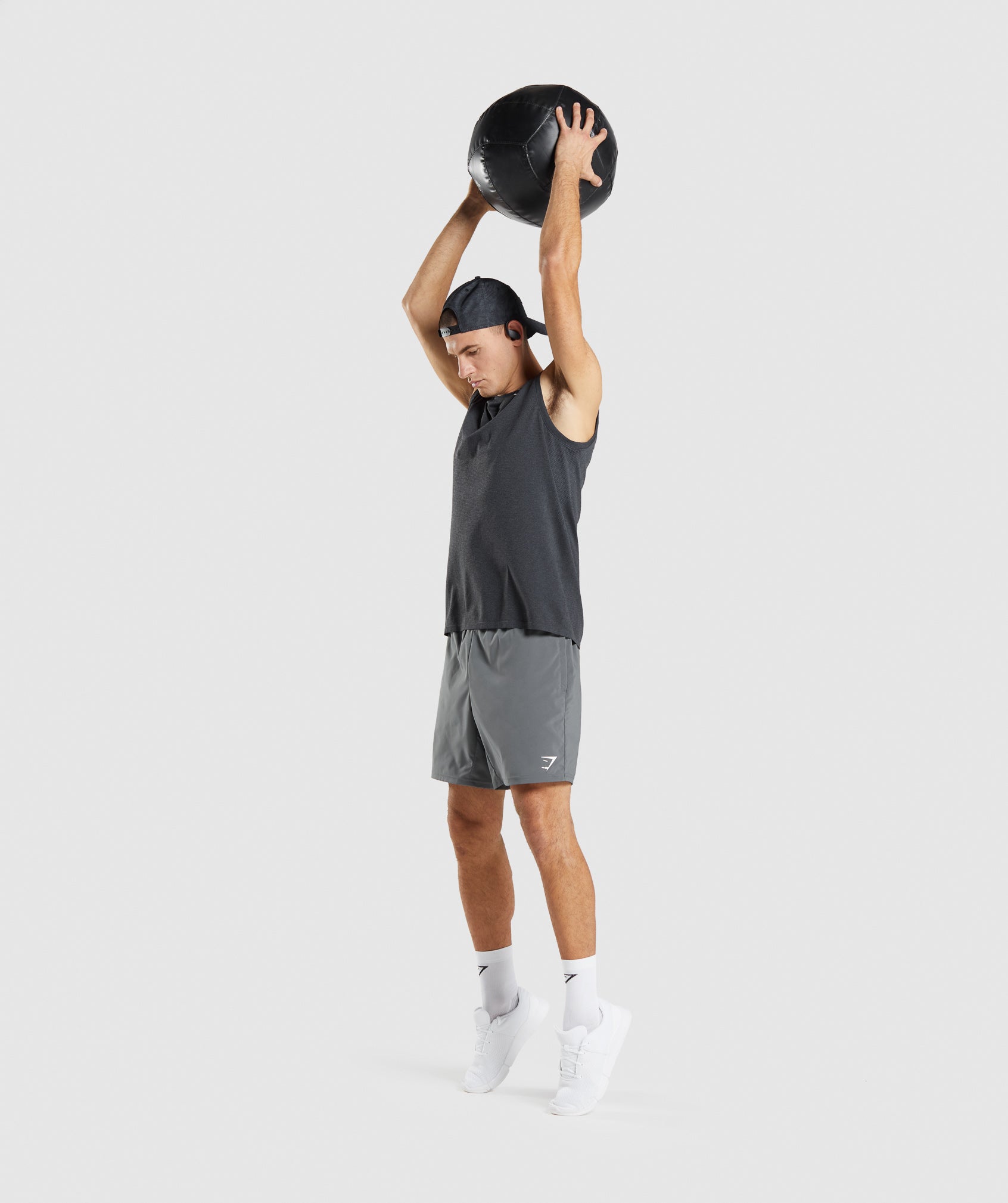 gymshark-arrival-seamless-tank-black-marl-aw21
