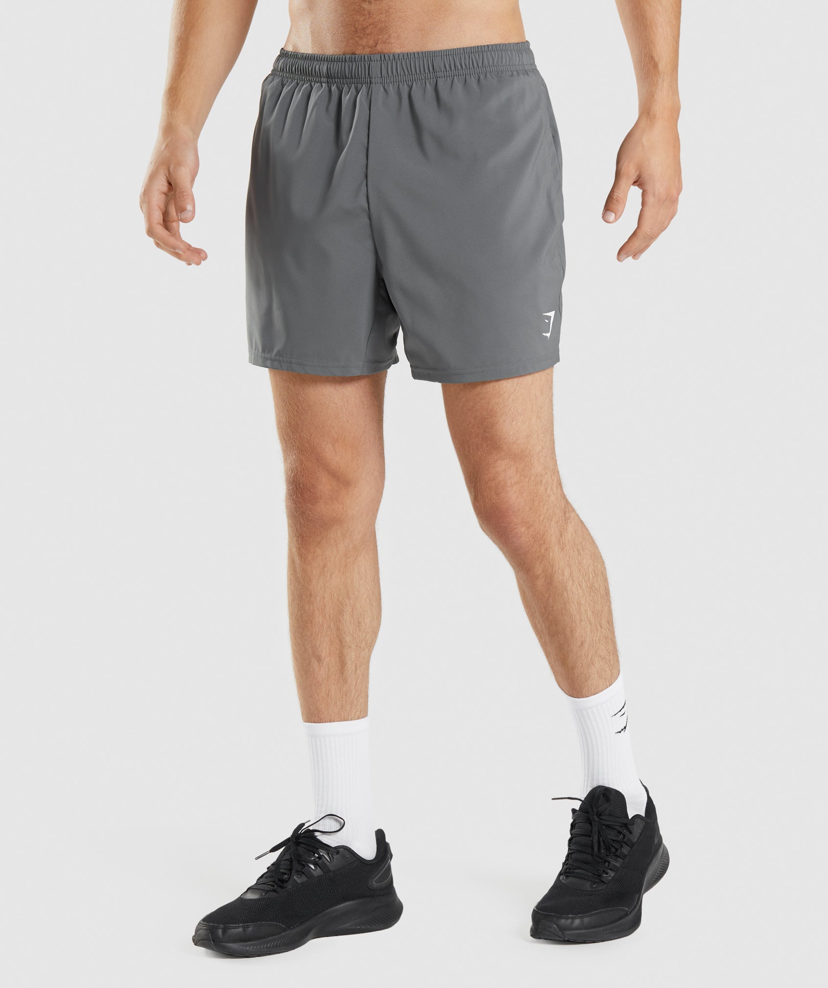 gymshark-arrival-5-shorts-charcoal-gsaw21