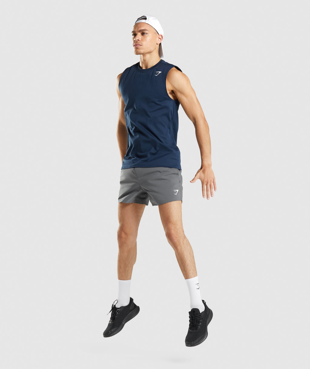 gymshark-arrival-5-shorts-charcoal-gsaw21
