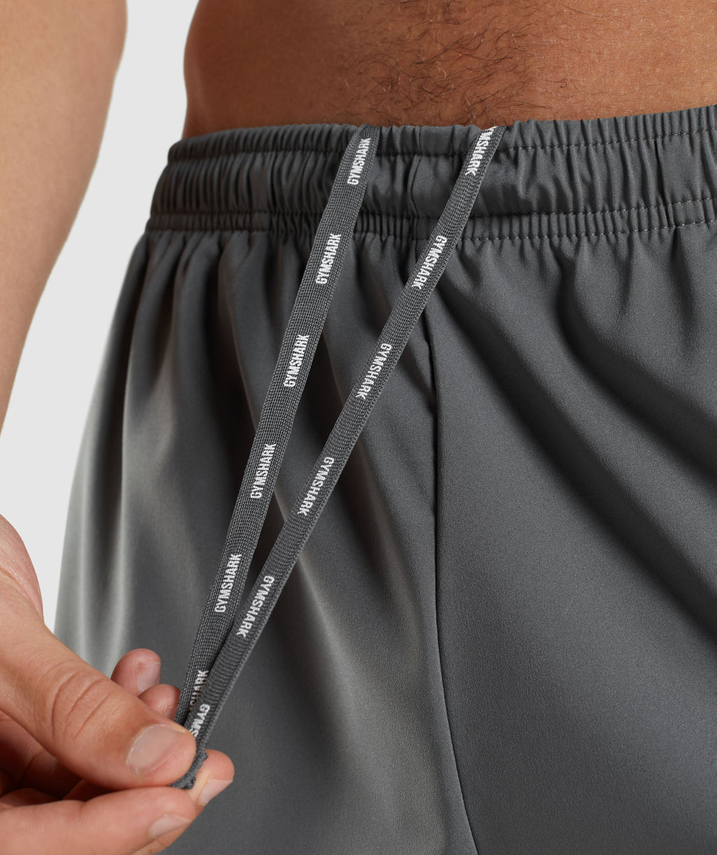gymshark-arrival-5-shorts-charcoal-gsaw21