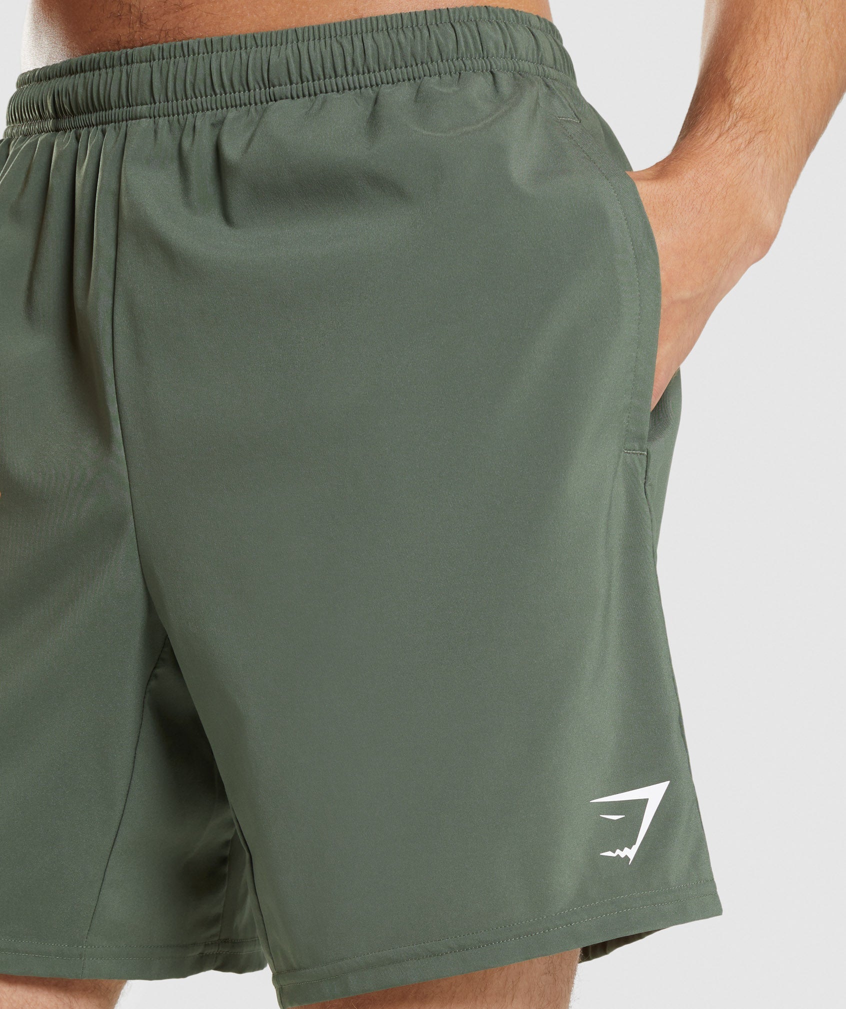gymshark-arrival-7-shorts-green-gsaw21