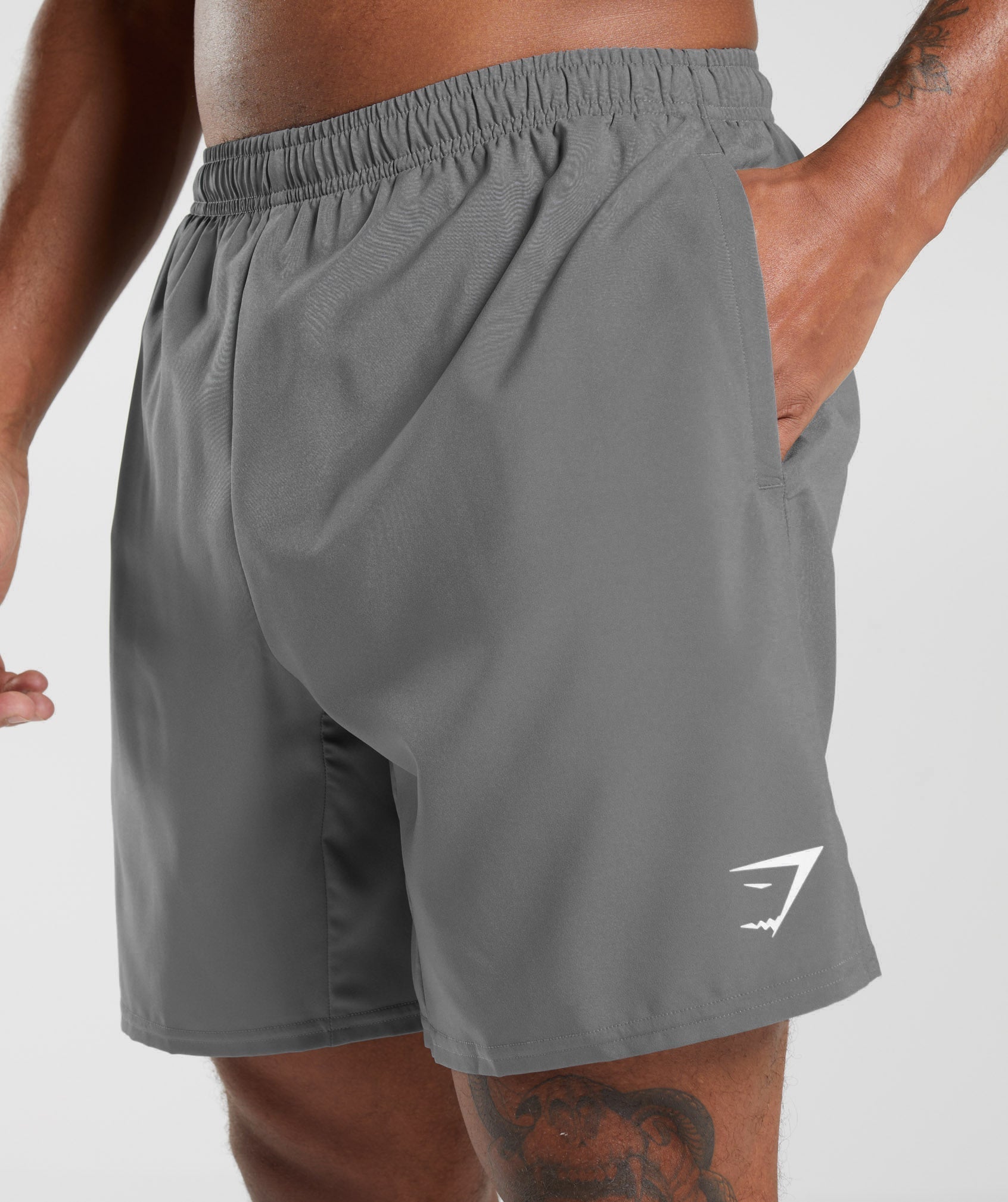 gymshark-arrival-7-shorts-charcoal-grey-ss22