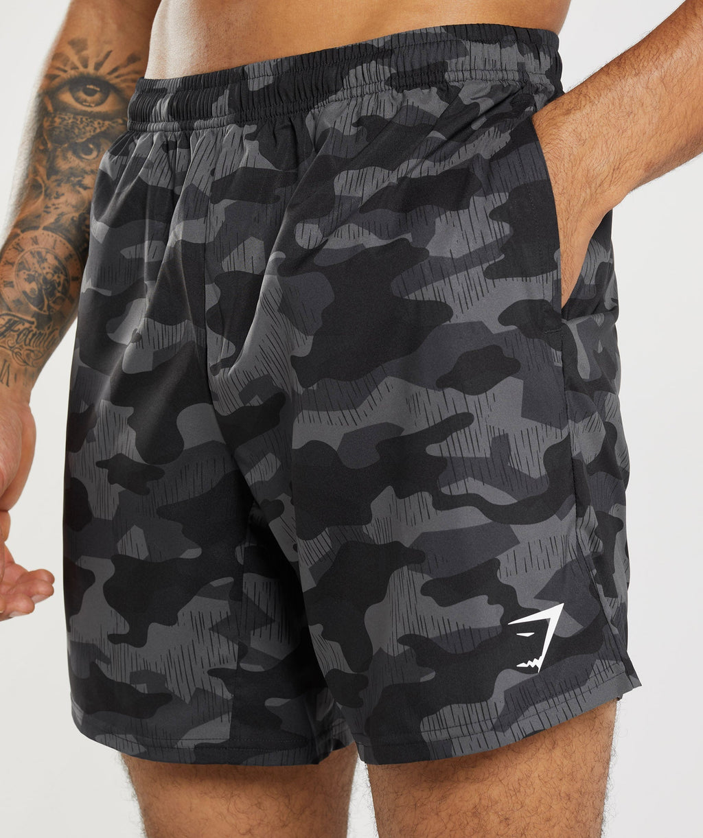 gymshark-arrival-7-short-graphite-grey-print-ss22