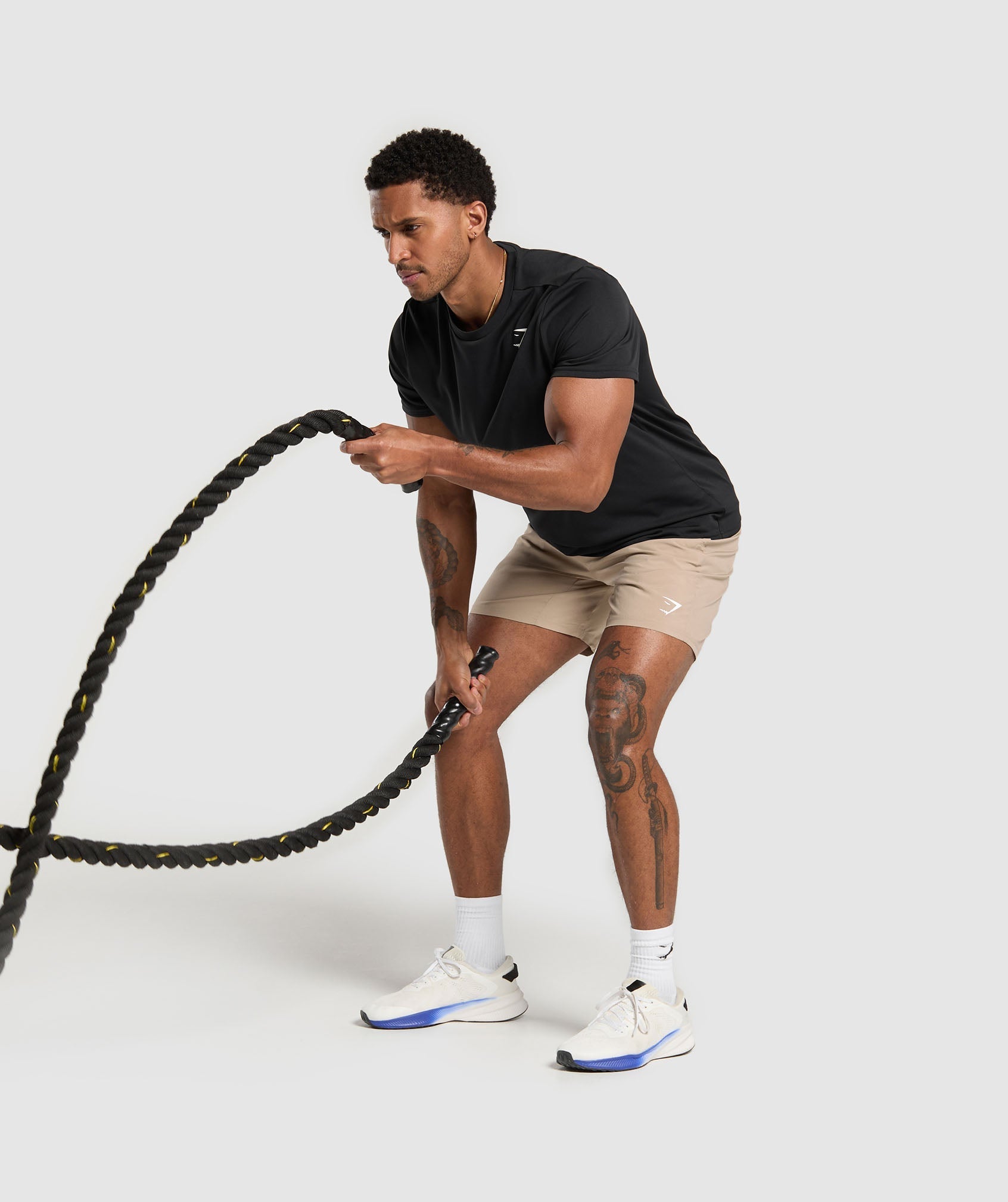 gymshark-arrival-7-shorts-cement-brown-ss25