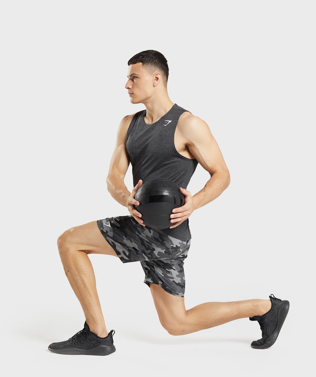 gymshark-arrival-7-shorts-grey-print-ss22
