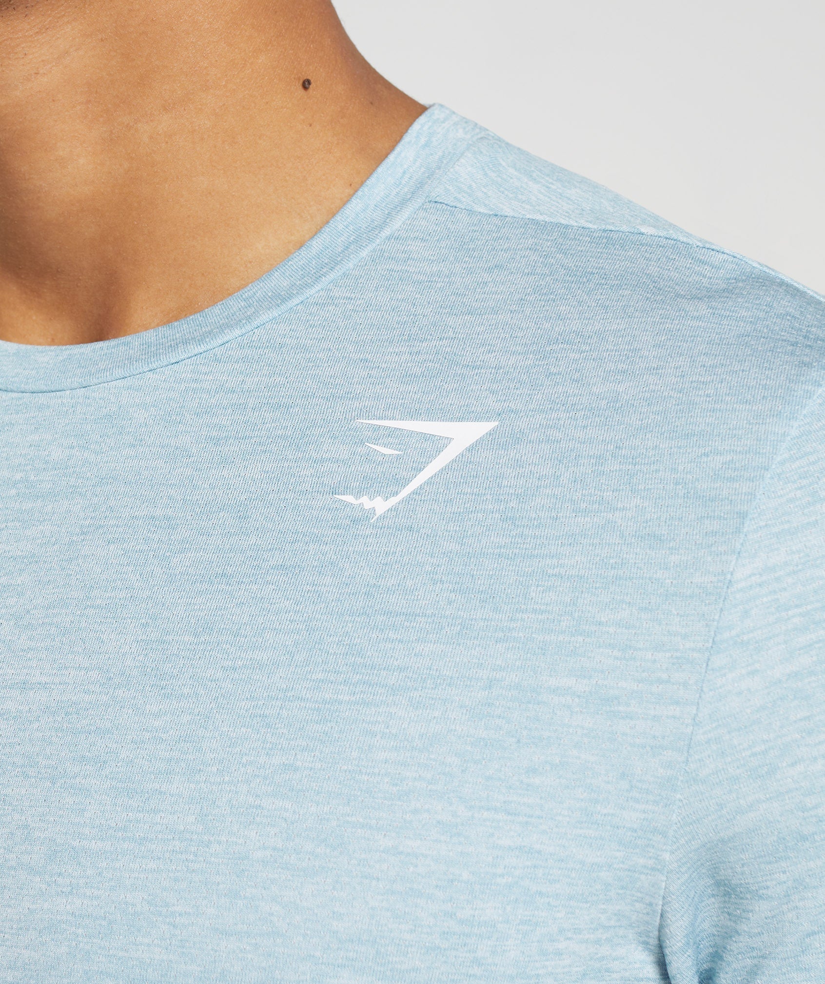 gymshark-arrival-t-shirt-iceberg-blue-icy-blue-marl-aw22