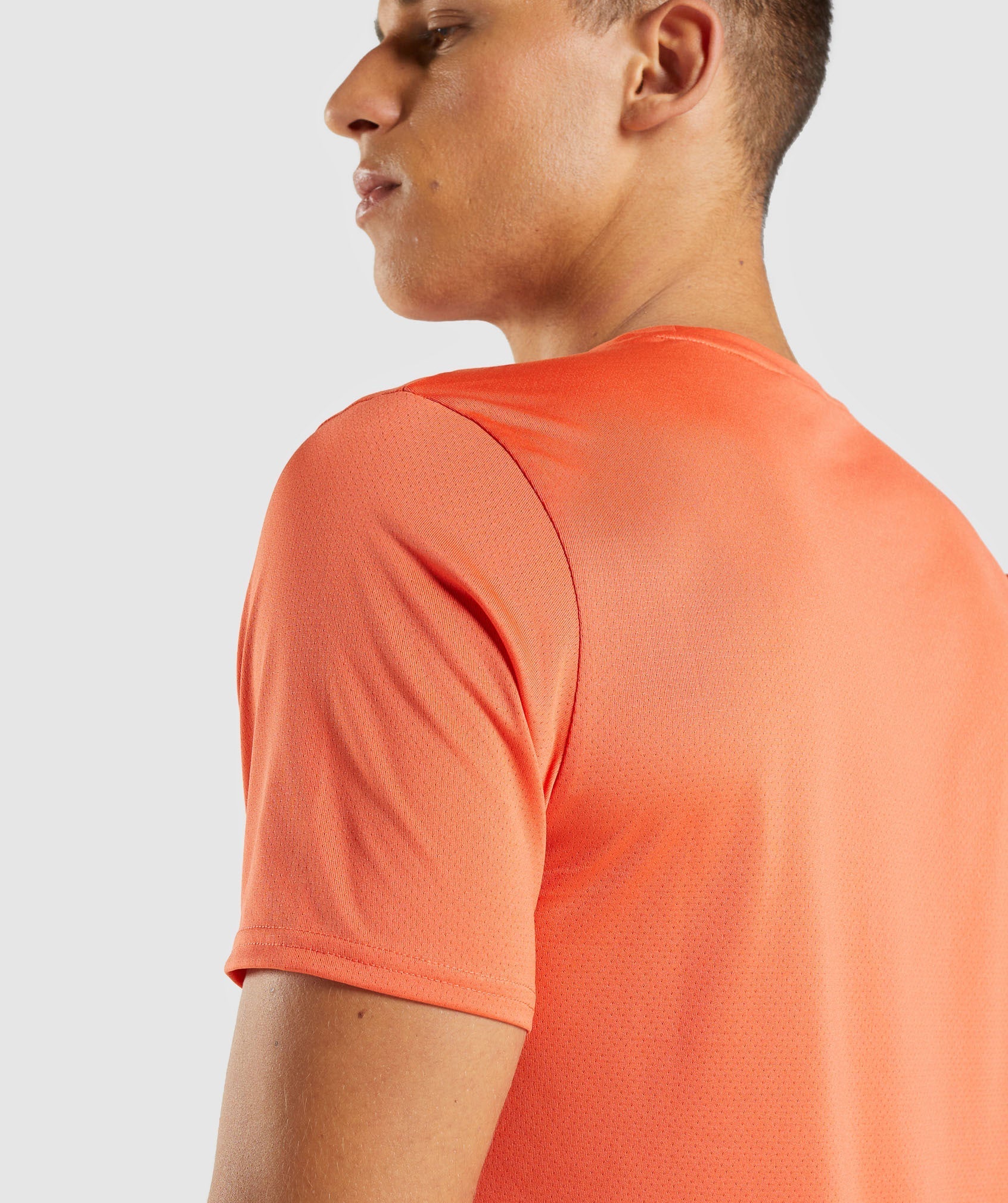 gymshark-arrival-t-shirt-papaya-orange-ss22