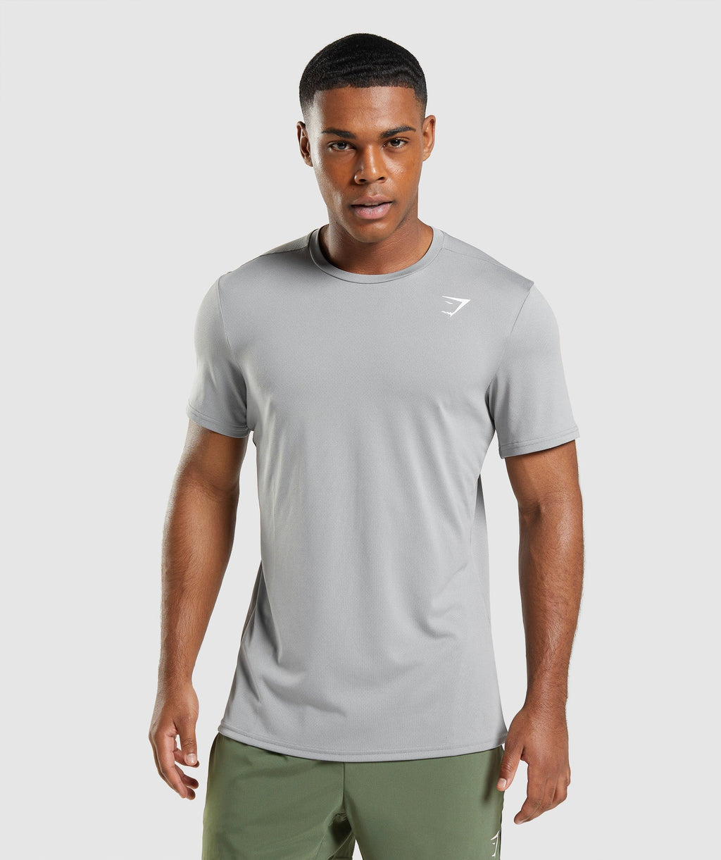 gymshark-arrival-t-shirt-smokey-grey-ss22