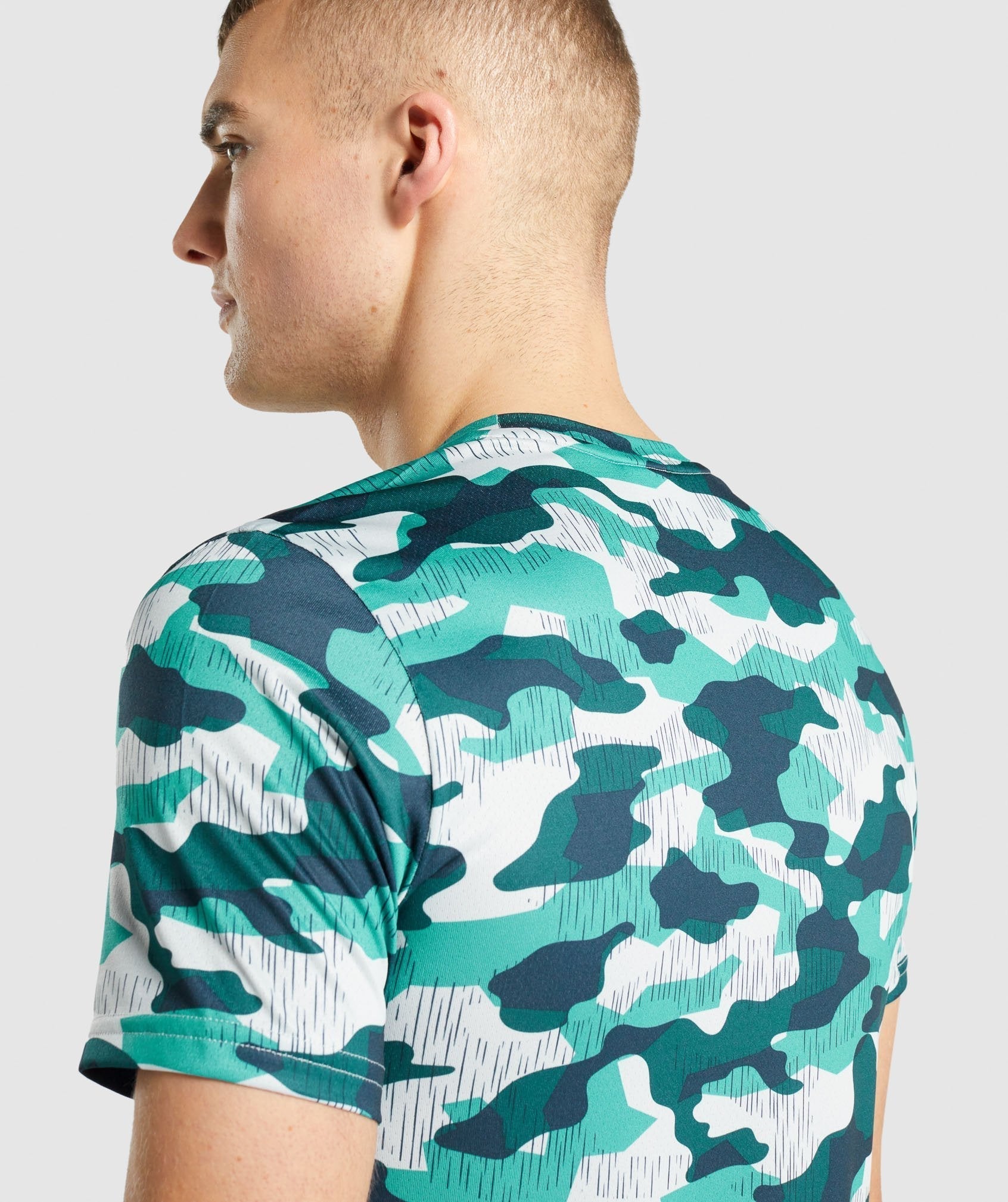 gymshark-arrival-t-shirt-teal-print-gsaw21