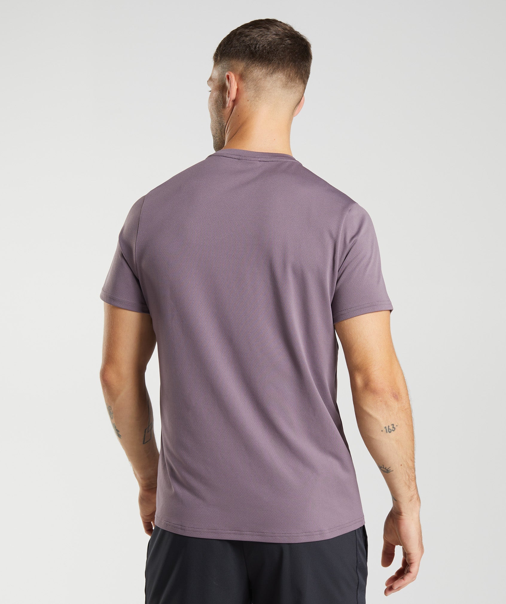 gymshark-arrival-slim-t-shirt-musk-lilac-aw22