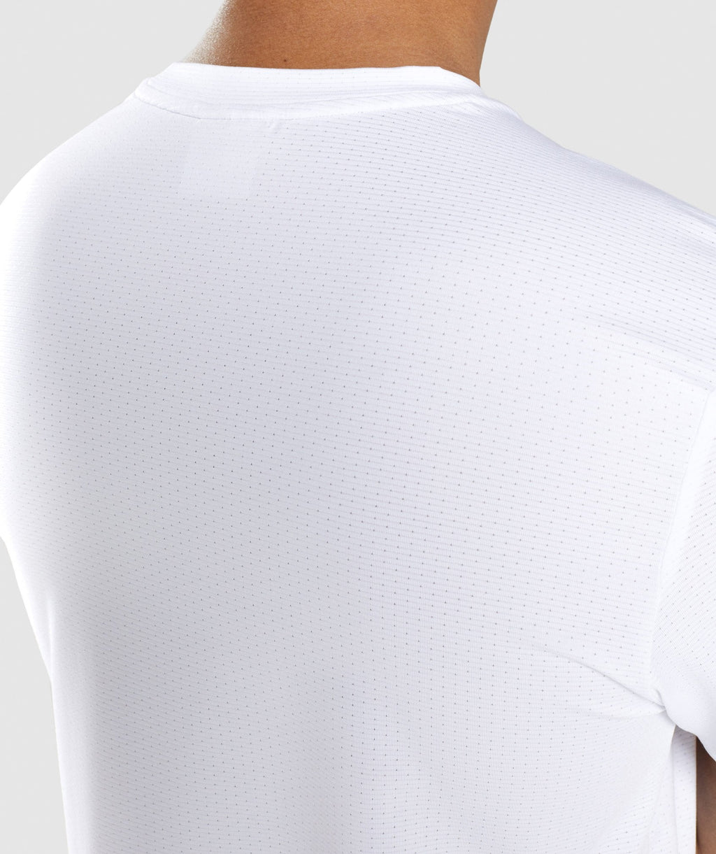 gymshark-arrival-graphic-t-shirt-white