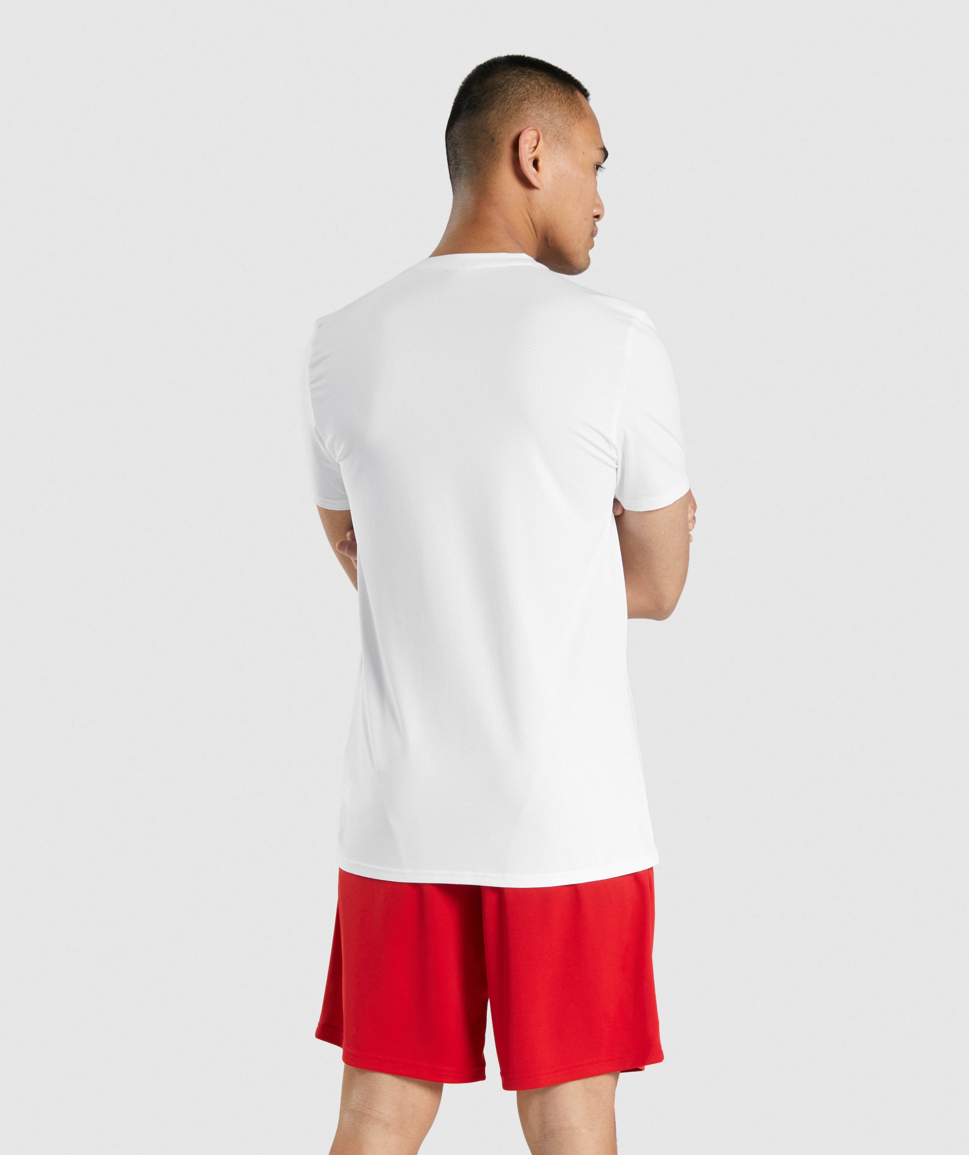 gymshark-arrival-t-shirt-white-black-logo