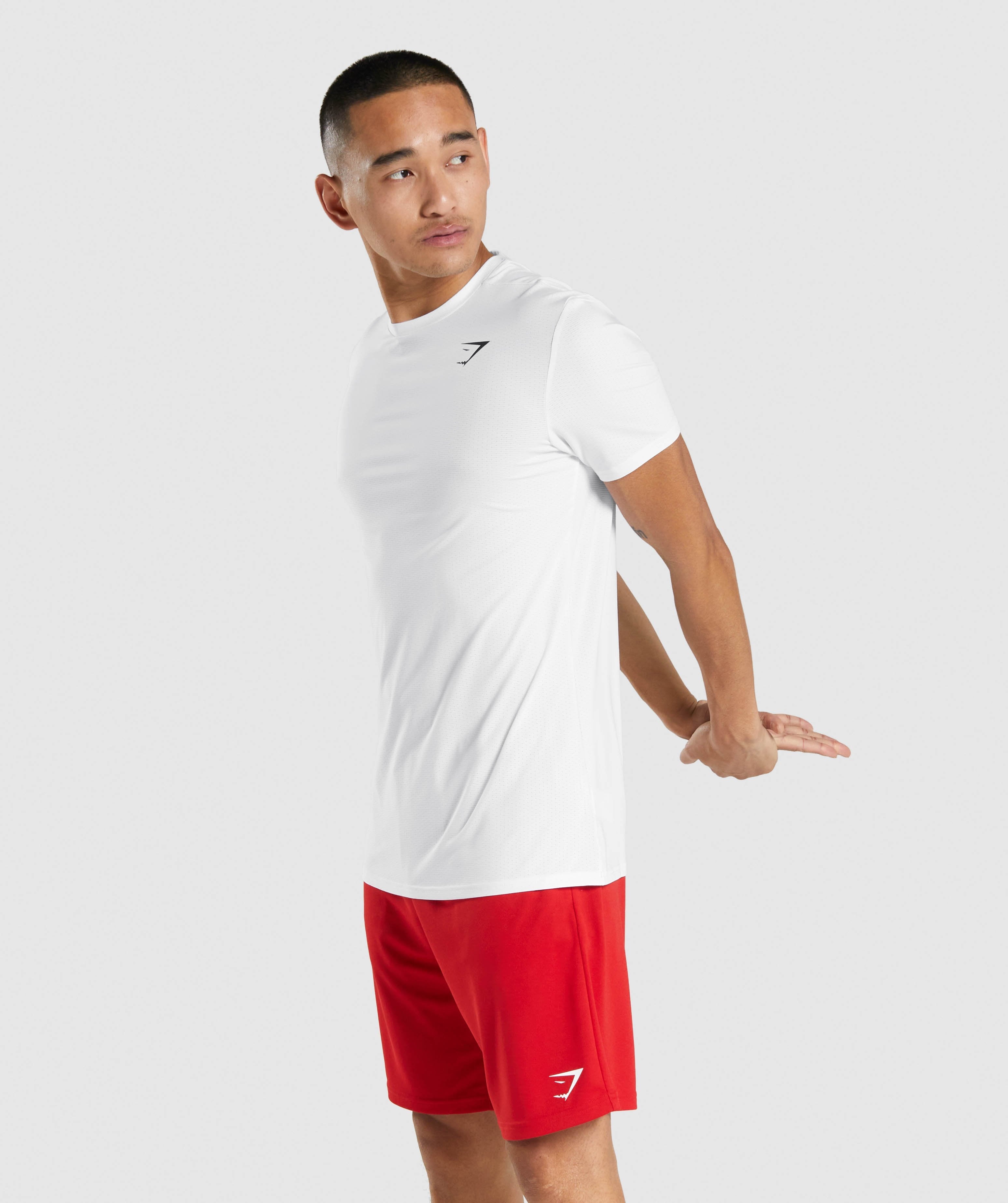 gymshark-arrival-t-shirt-white-black-logo