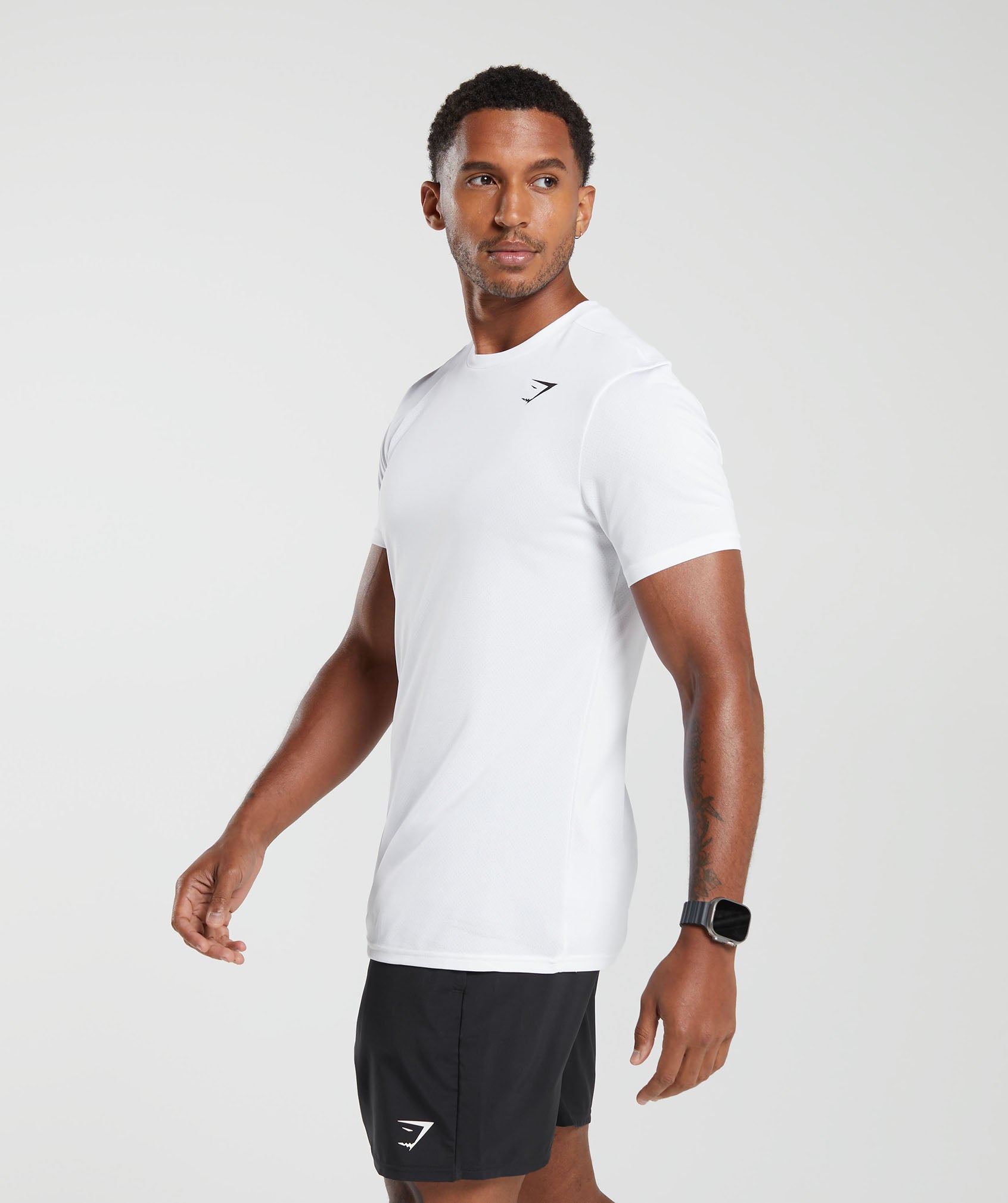gymshark-arrival-t-shirt-white-ss22