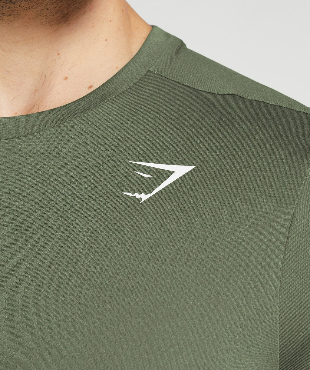 gymshark-arrival-t-shirt-core-olive-ss23