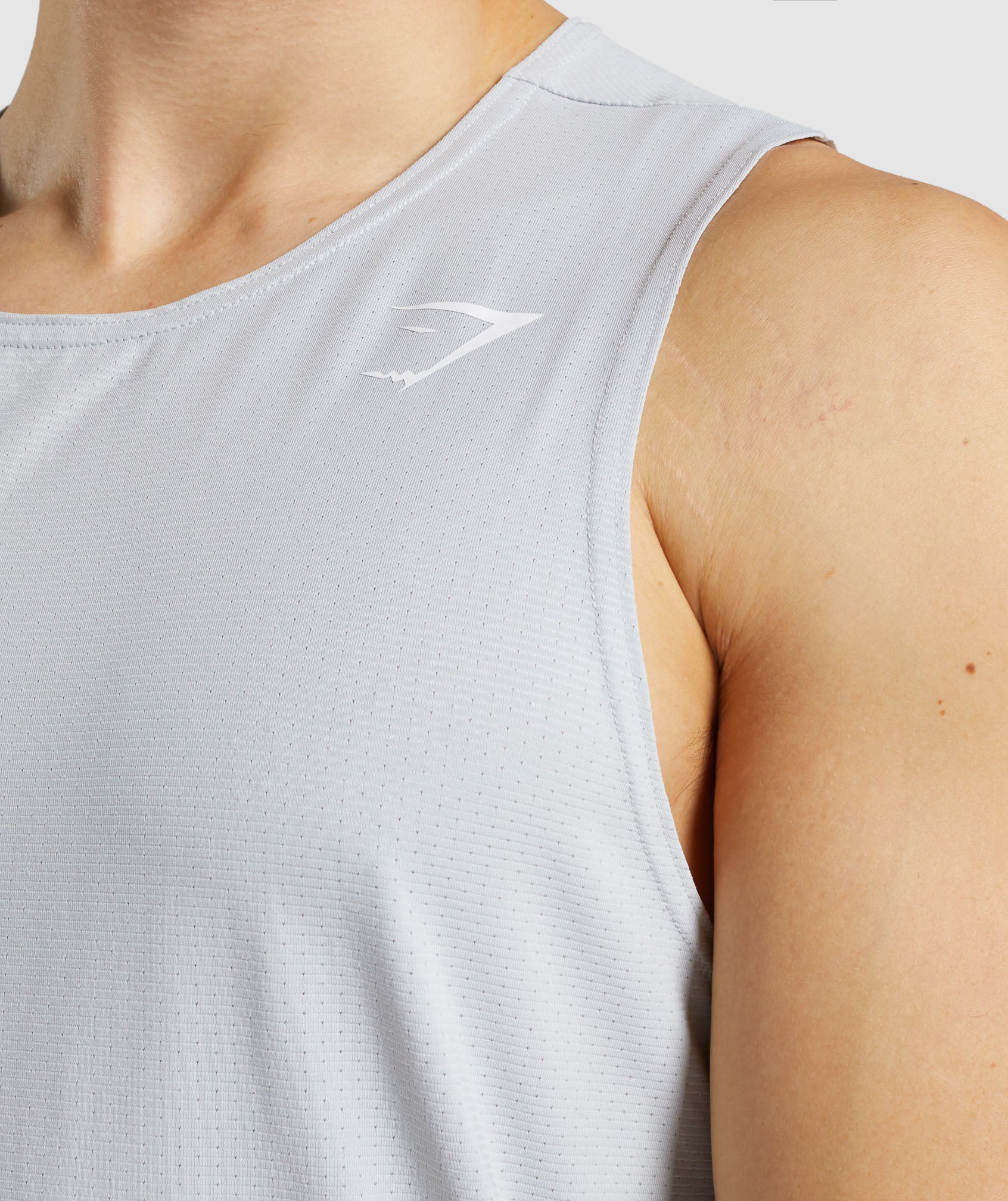 gymshark-arrival-tank-light-grey