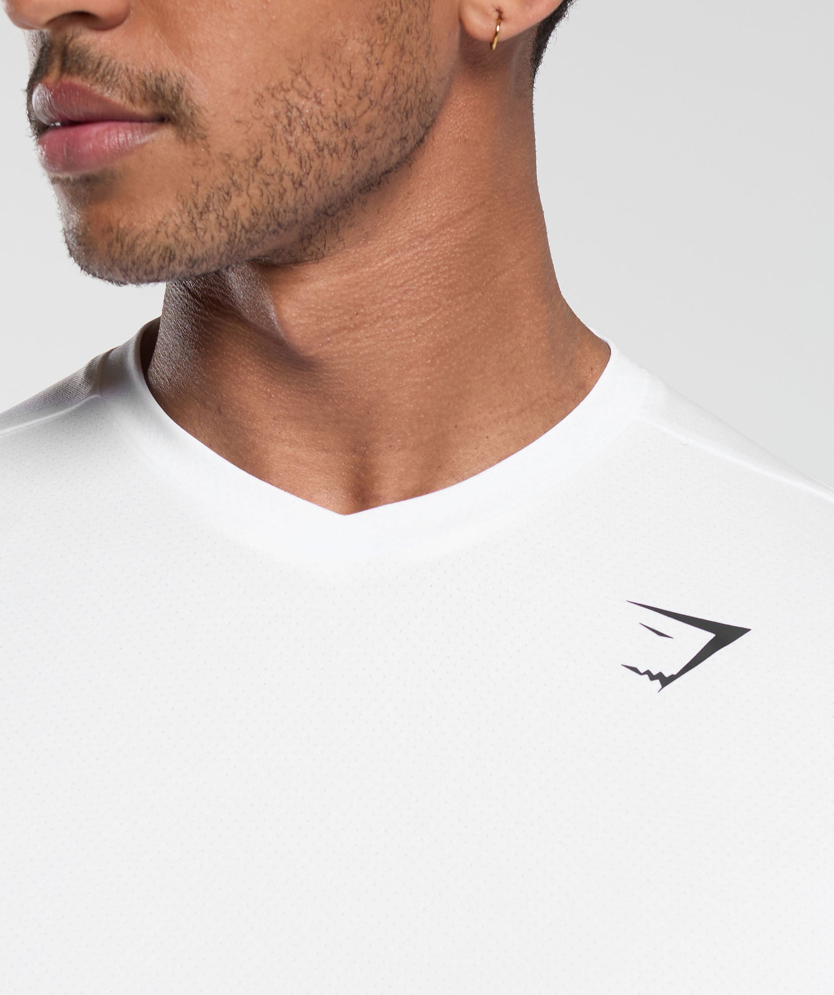 gymshark-arrival-v-neck-t-shirt-white-ss24