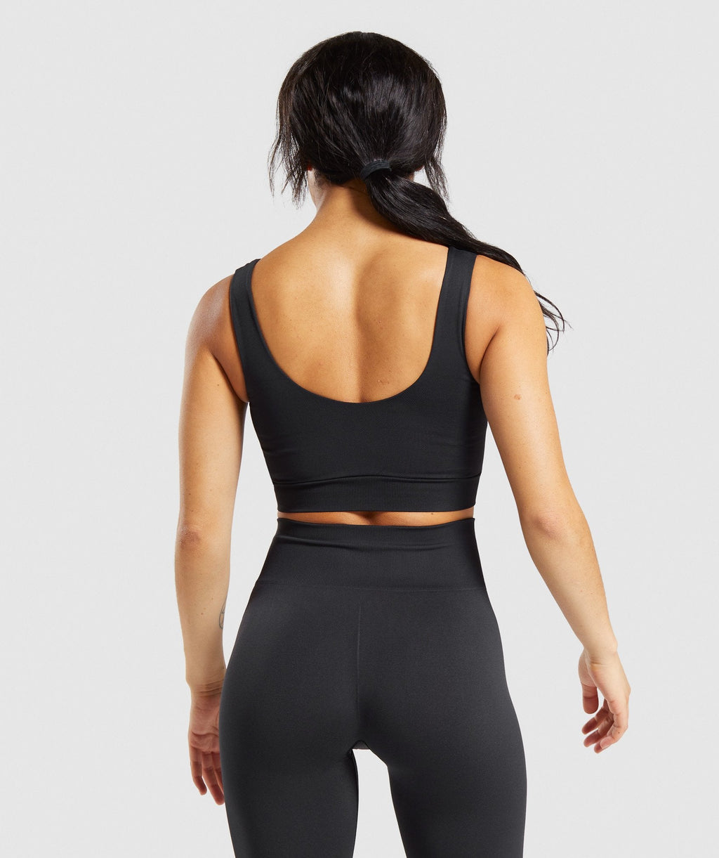 gymshark-breeze-lightweight-seamless-sports-bra-black