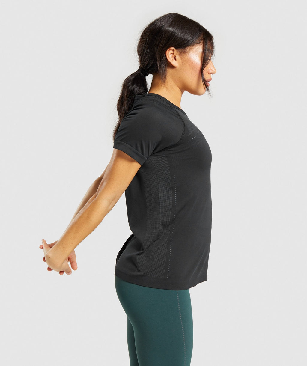 gymshark-breeze-lightweight-seamless-t-shirt-black