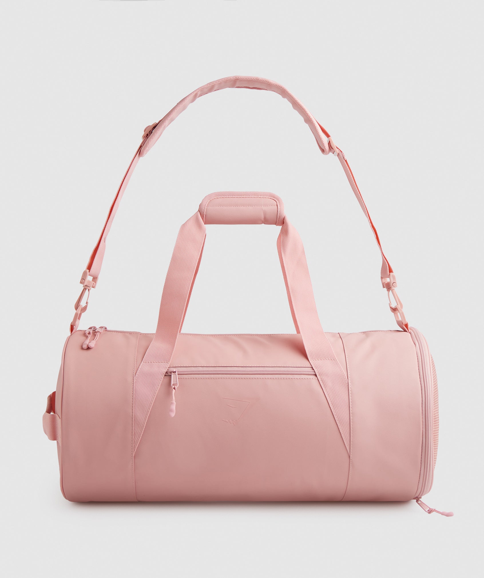 gymshark-barrel-bag-paige-pink-ss22