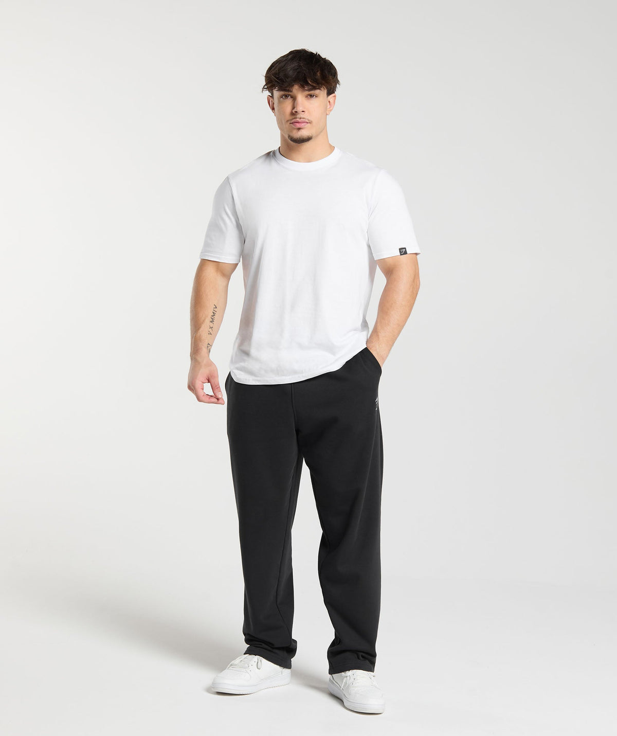 gymshark-t-shirt-2-pack-white-black-aw24
