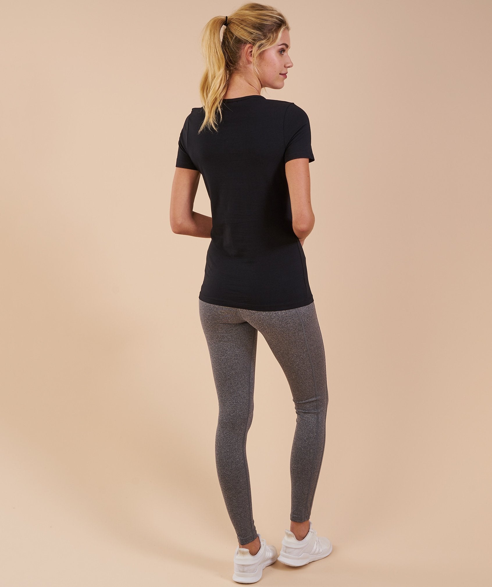 gymshark-ladies-apollo-t-shirt-black