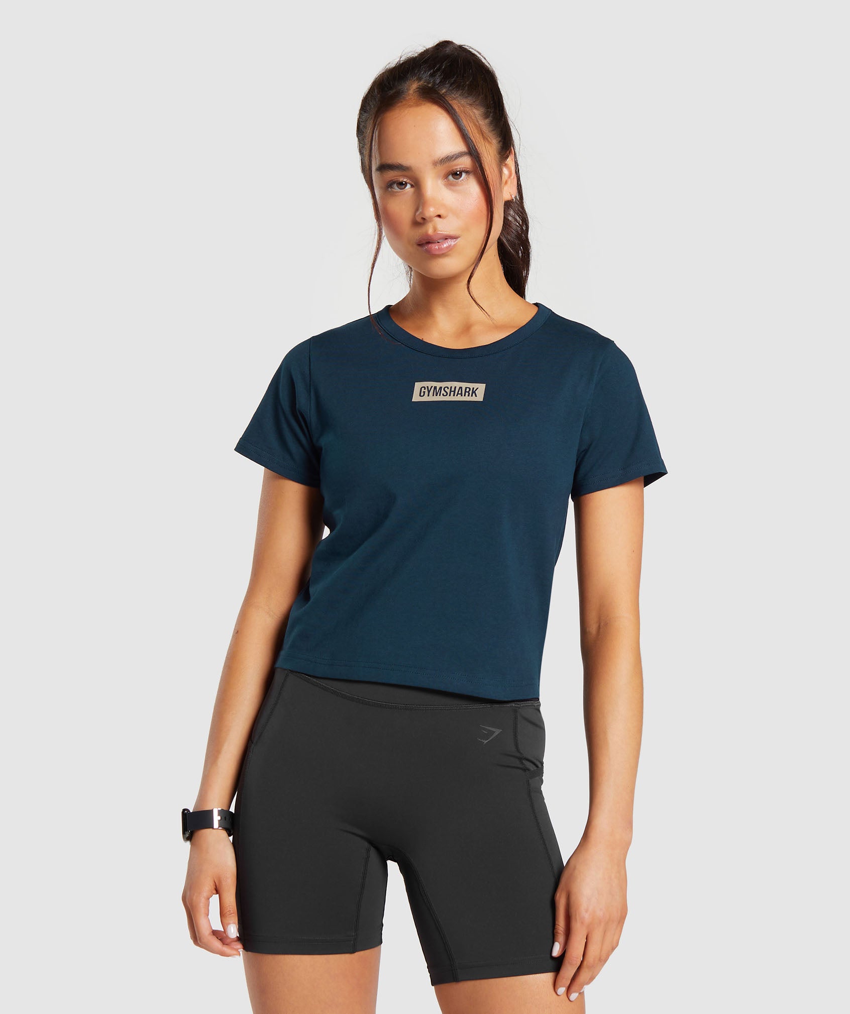 gymshark-block-crop-top-navy-ss24