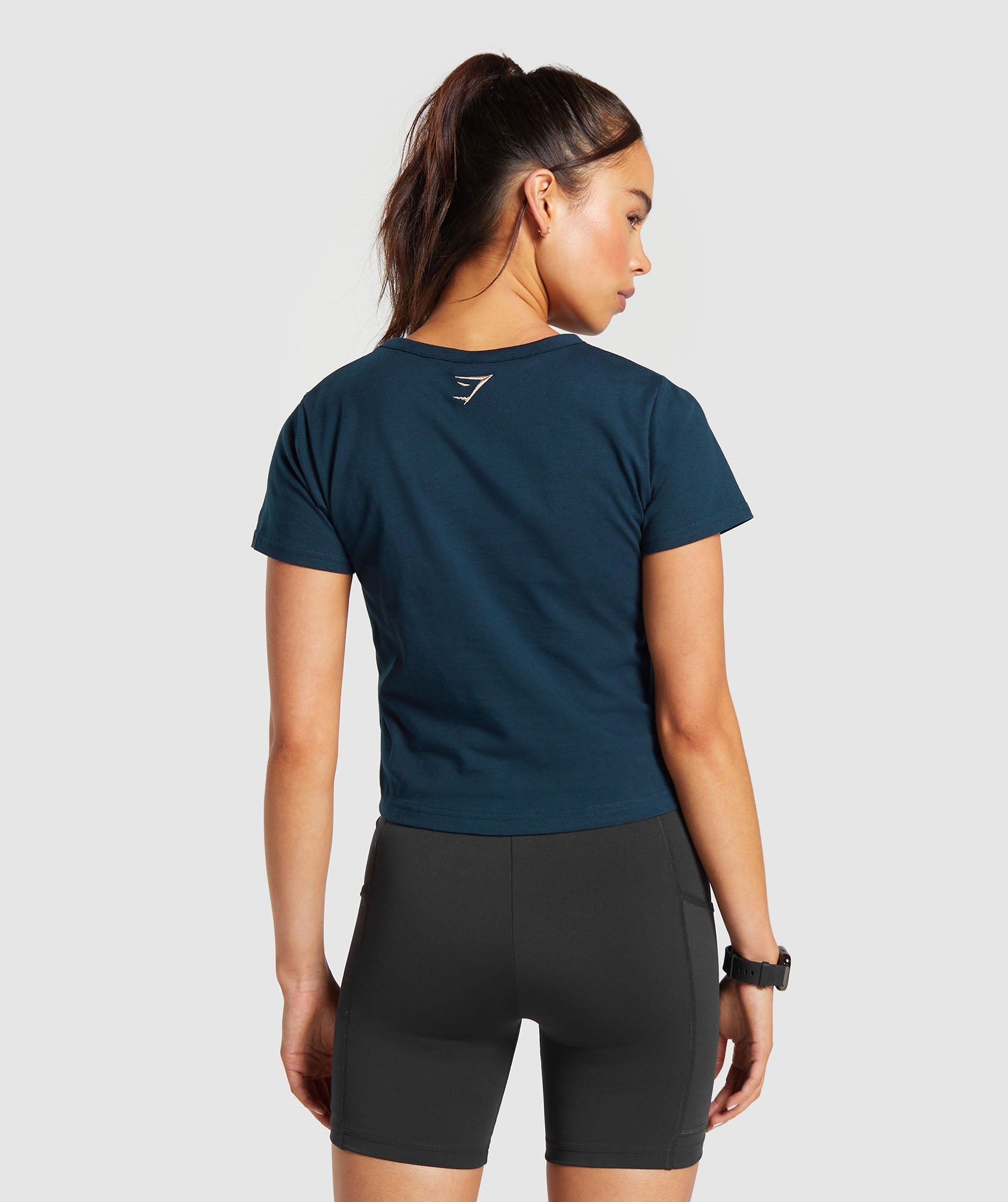gymshark-block-crop-top-navy-ss24