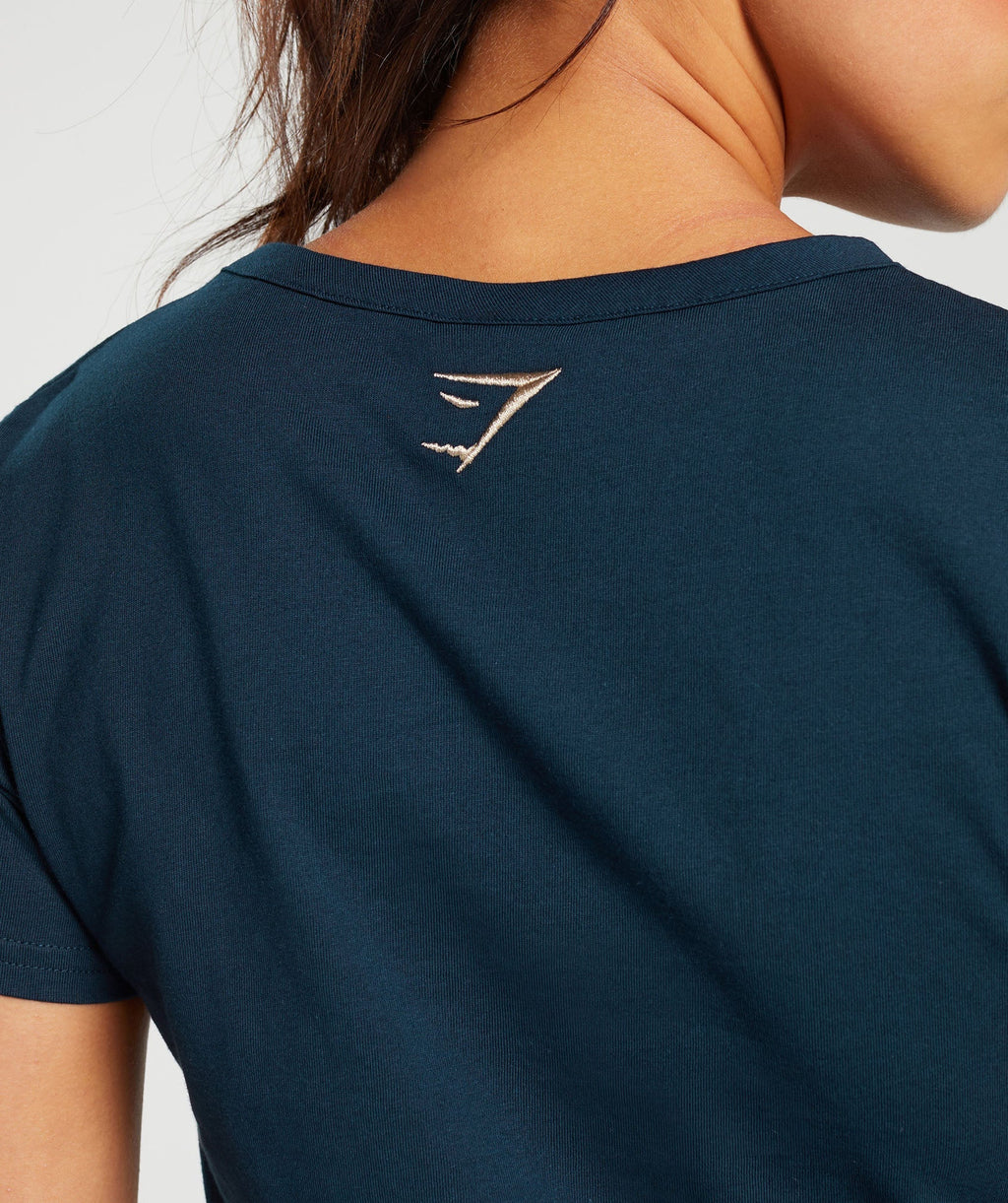 gymshark-block-crop-top-navy-ss24