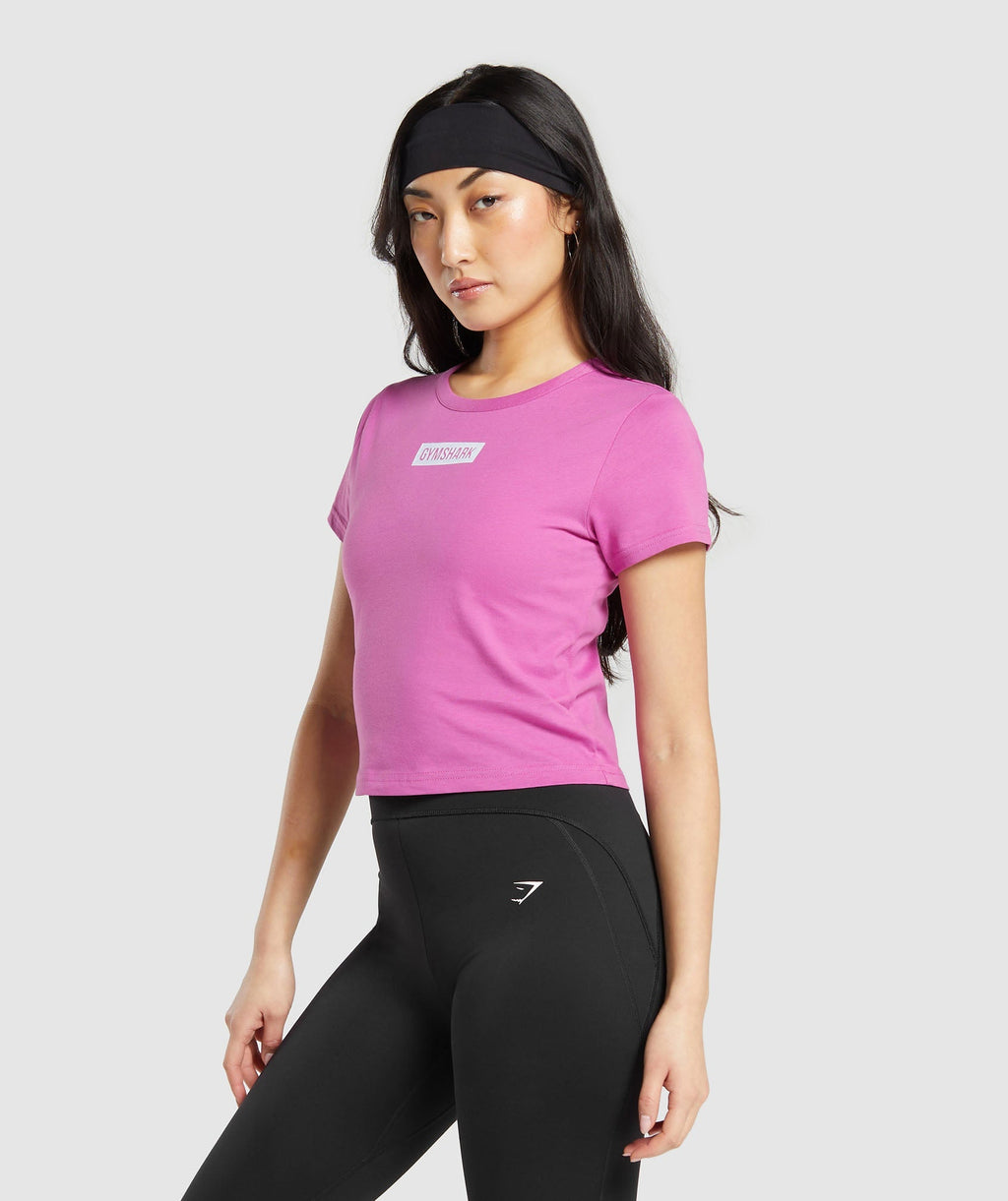 gymshark-block-crop-top-shelly-pink-ss24
