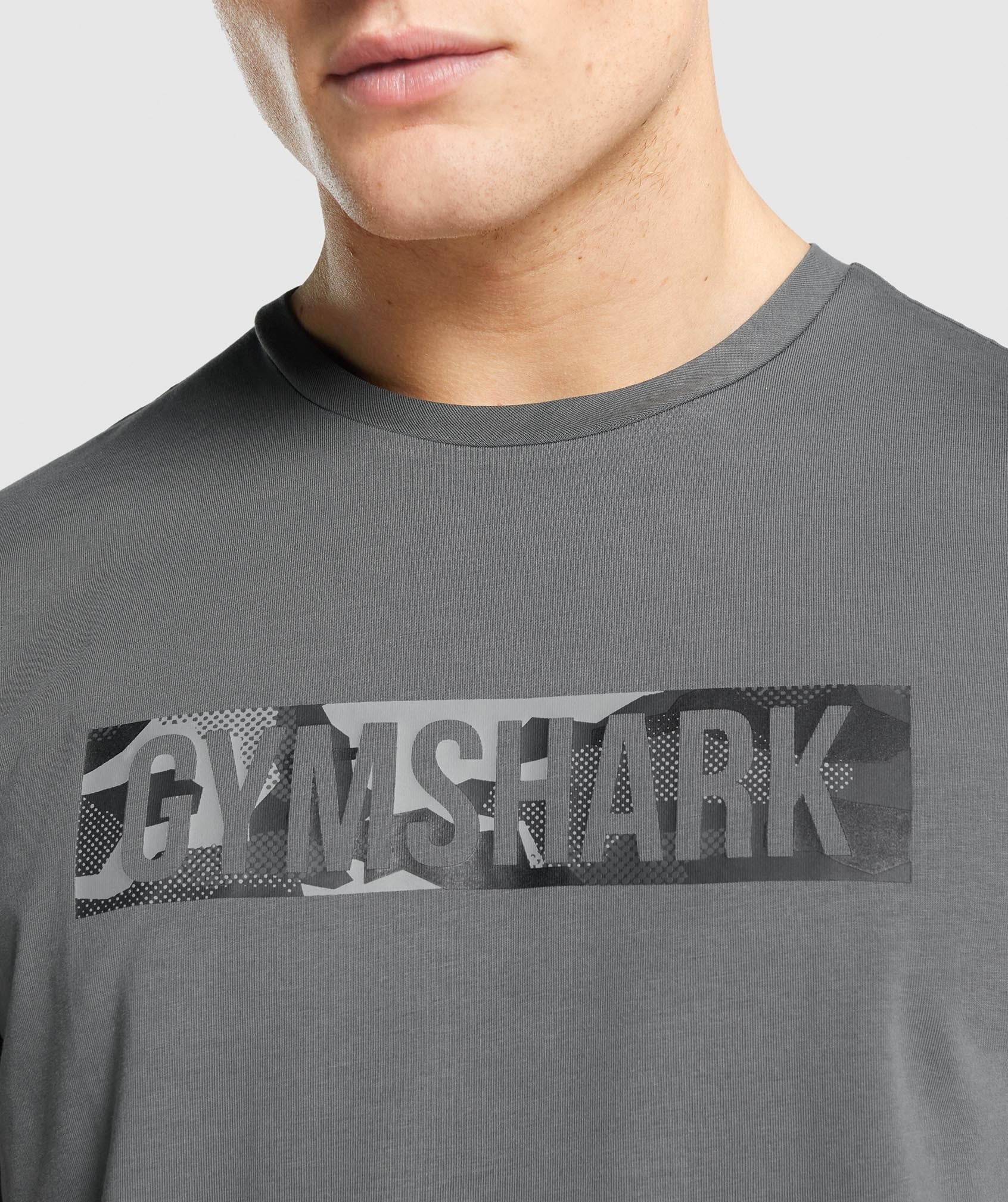 gymshark-block-infill-t-shirt-charcoal