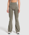 gymshark-blur-seamless-flared-leggings-base-green-chalk-green-ss24