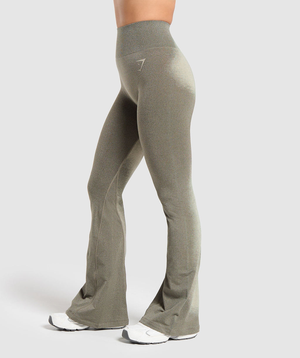 gymshark-blur-seamless-flared-leggings-base-green-chalk-green-ss24