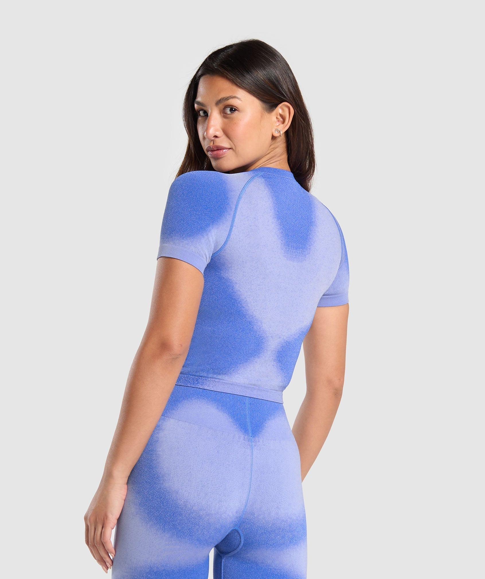 gymshark-blur-seamless-t-shirt-iris-blue-powdered-lilac-ss24