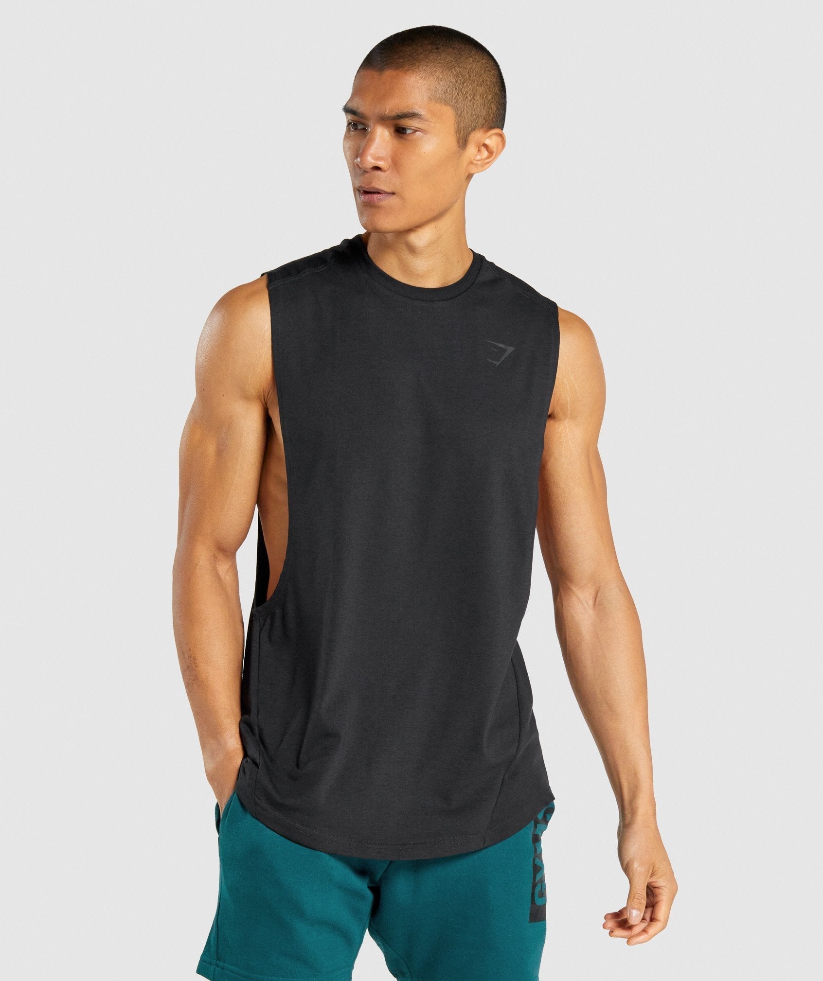 gymshark-bold-drop-arm-tank-black-aw21