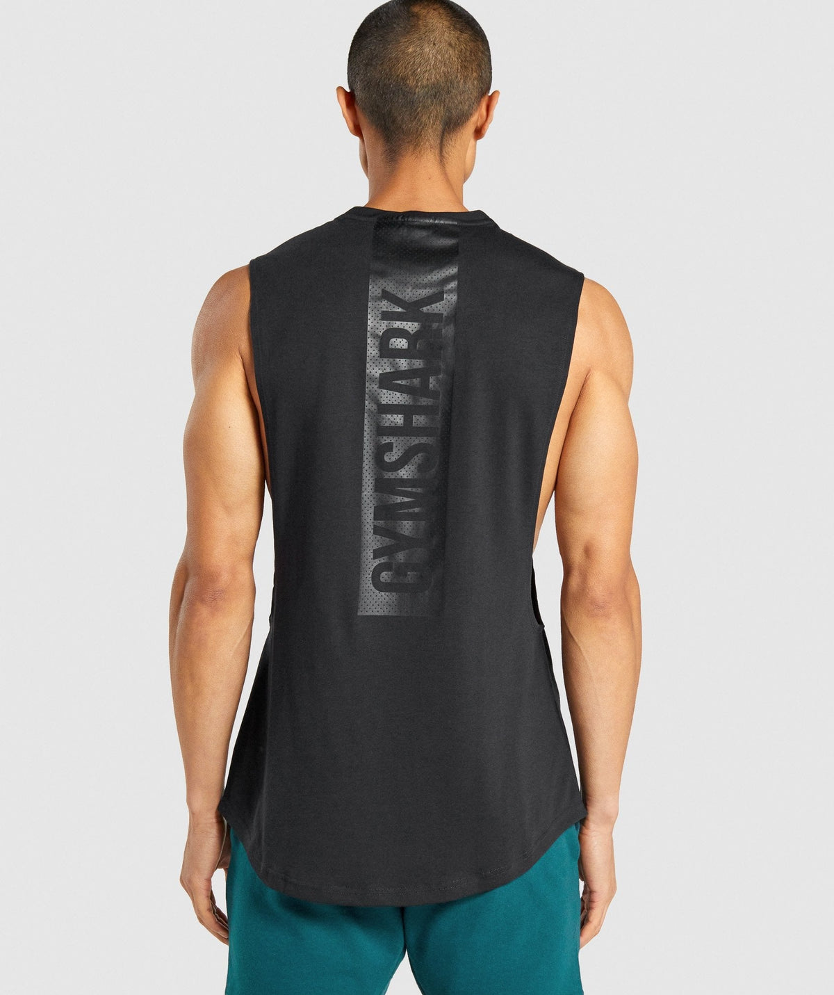 gymshark-bold-drop-arm-tank-black-aw21