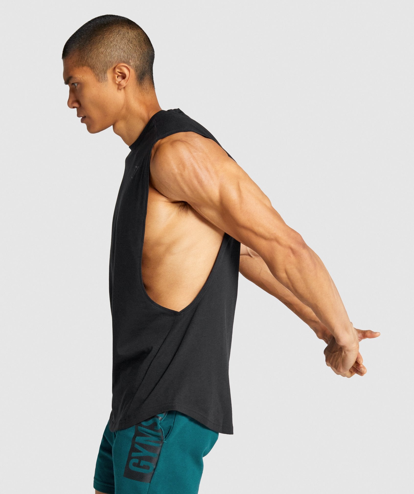 gymshark-bold-drop-arm-tank-black-aw21