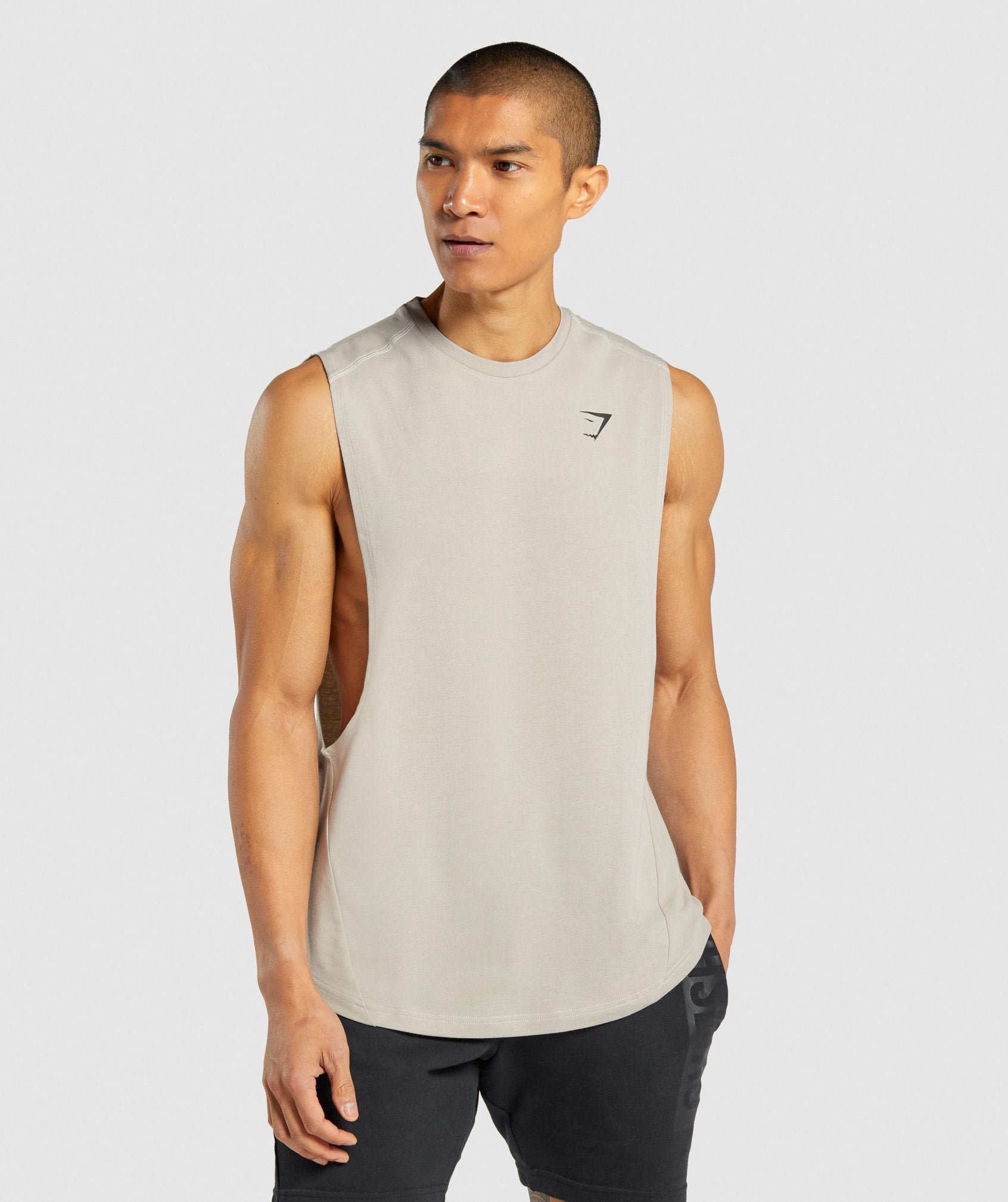 gymshark-bold-drop-arm-tank-grey-aw21
