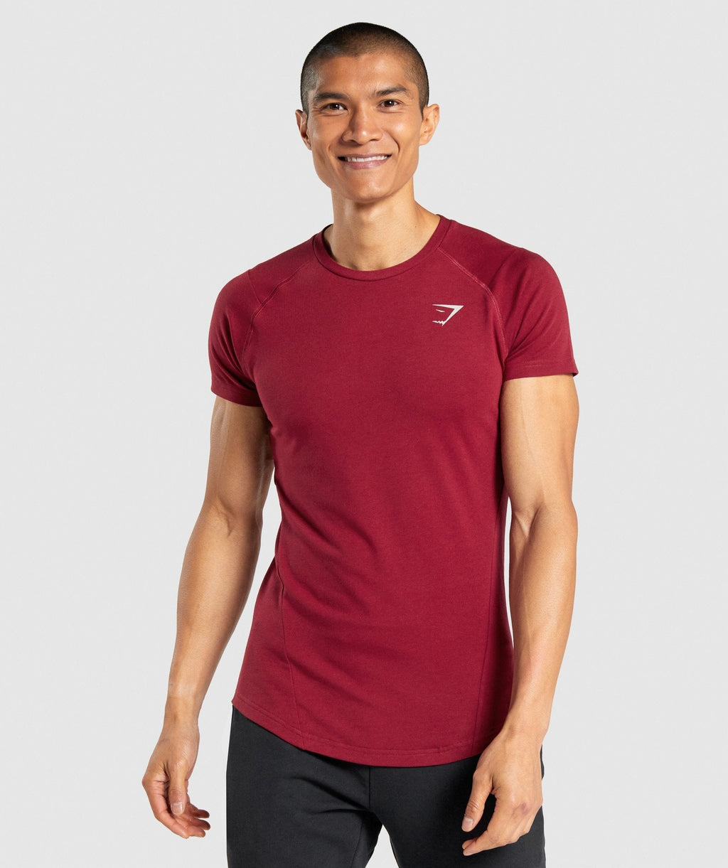 gymshark-bold-muscle-fit-t-shirt-burgundy-aw21