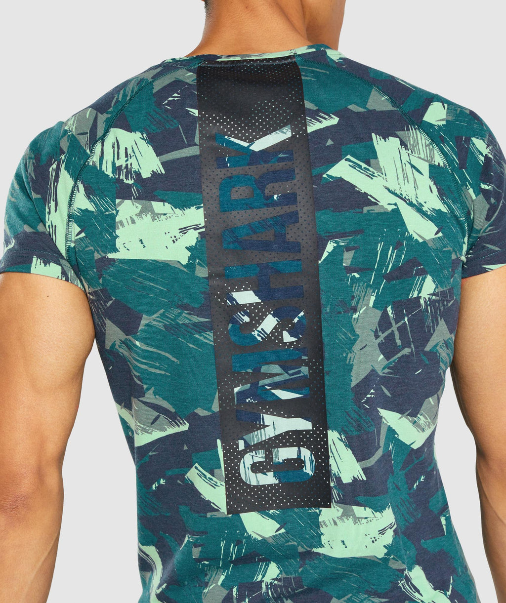 gymshark-bold-muscle-fit-t-shirt-green-print-aw21