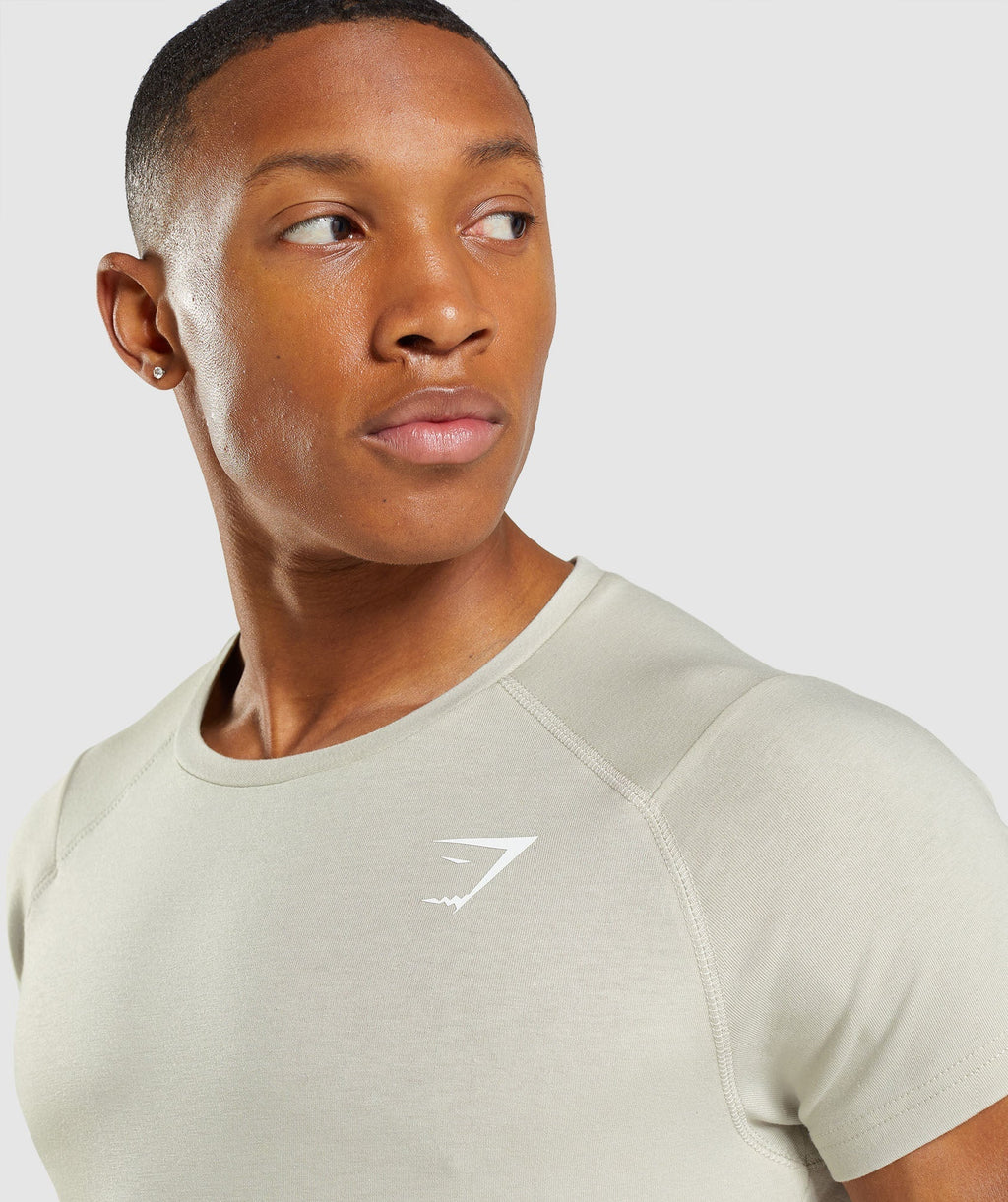 gymshark-bold-t-shirt-pebble-grey-ss22-1