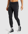 gymshark-bold-joggers-black-aw21