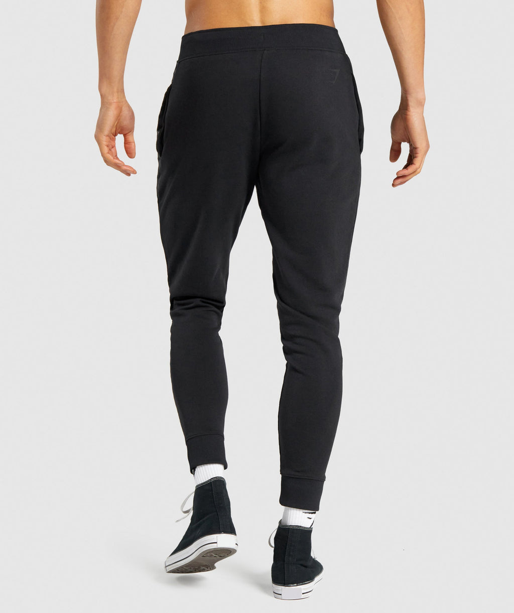 gymshark-bold-joggers-black-aw21