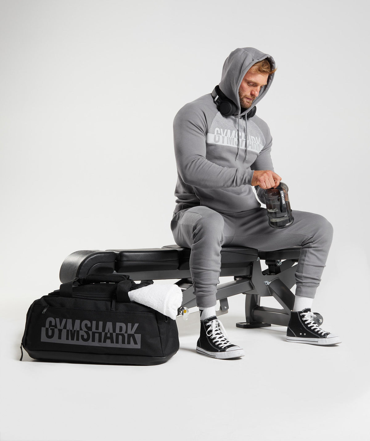gymshark-bold-react-hoodie-coin-grey-aw22