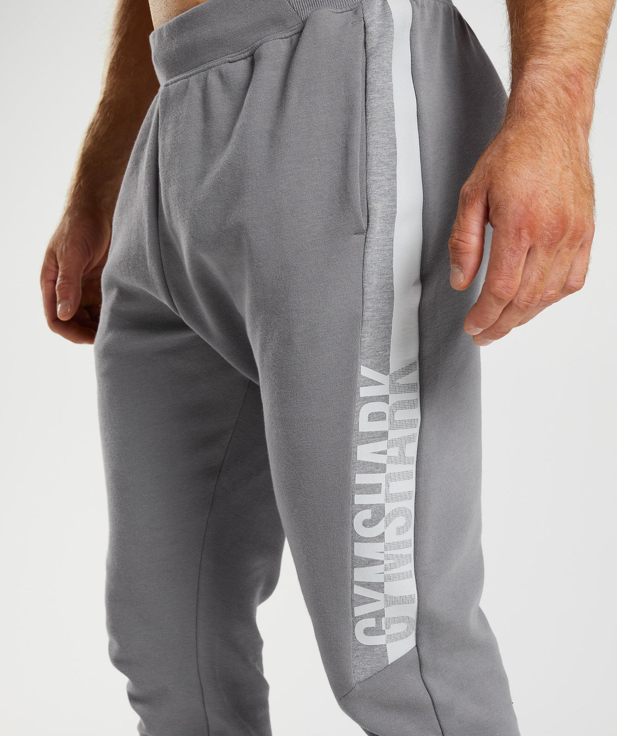 gymshark-bold-react-joggers-coin-grey-aw22