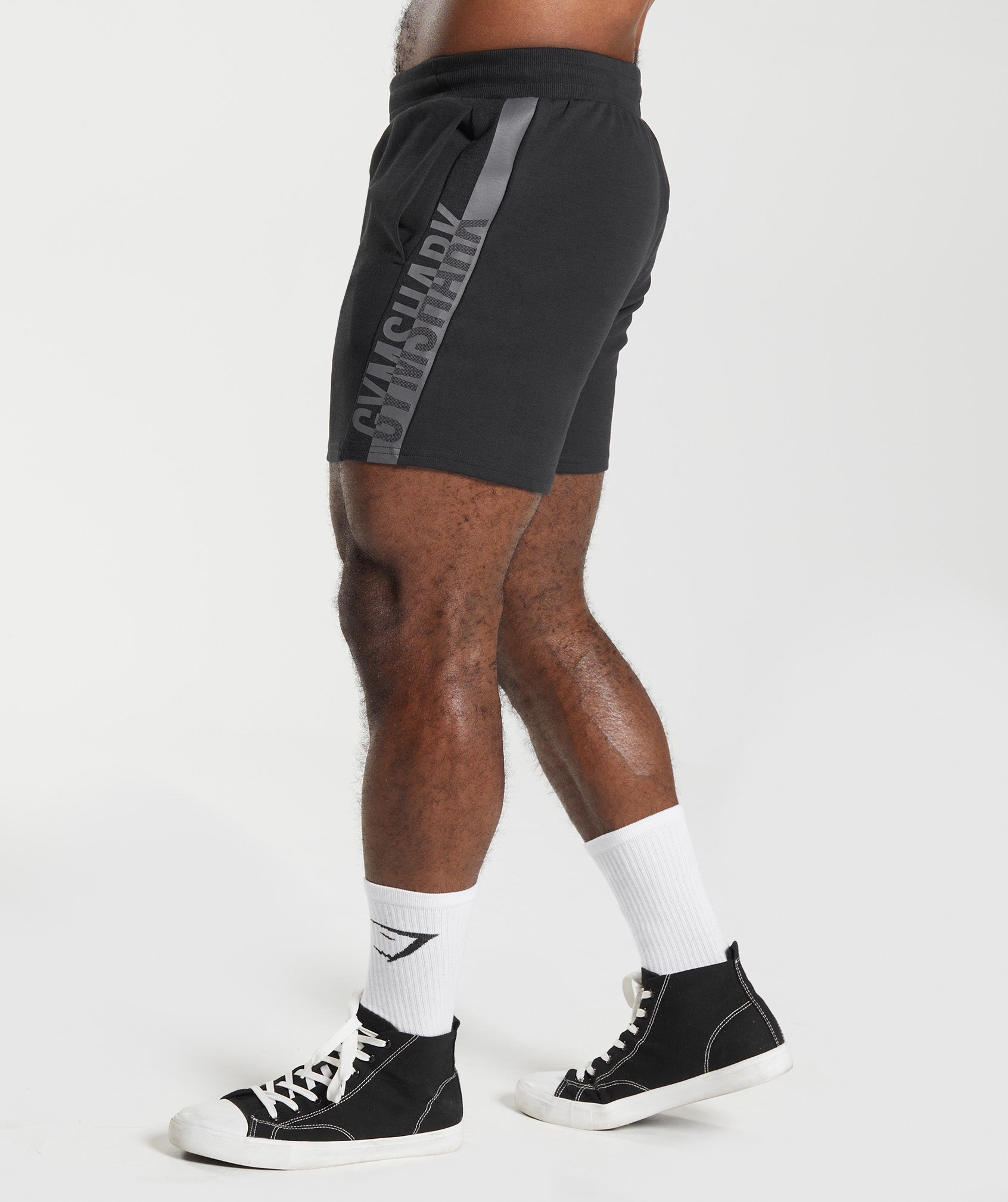 gymshark-bold-react-5-shorts-black-aw22